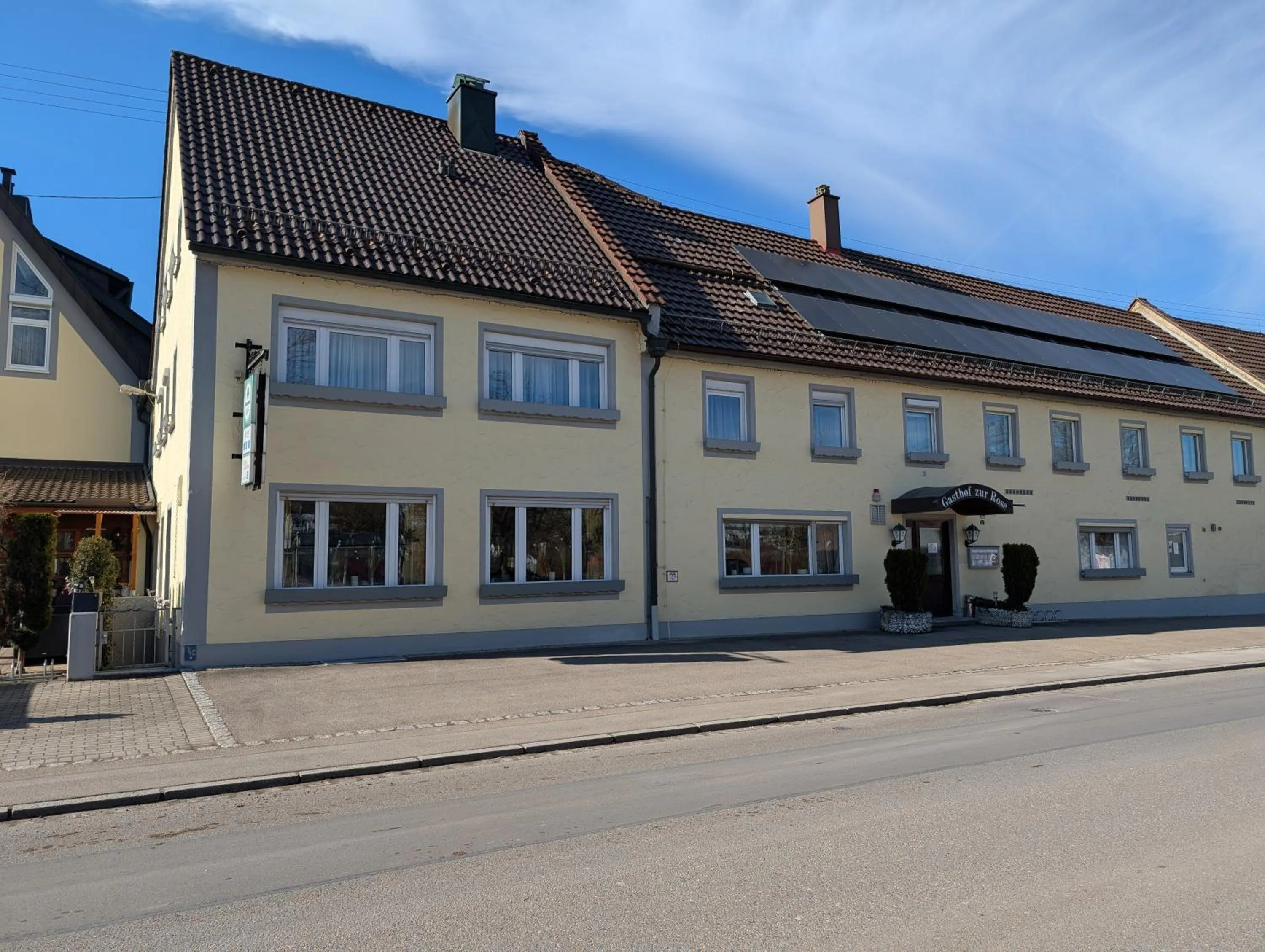 Property building in Hotel-Gasthof Zur Rose
