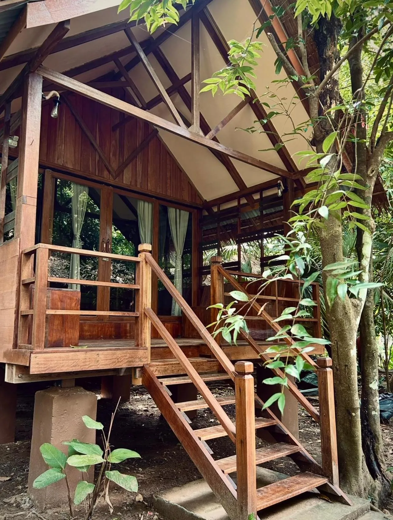 Khao Sok Paradise Resort