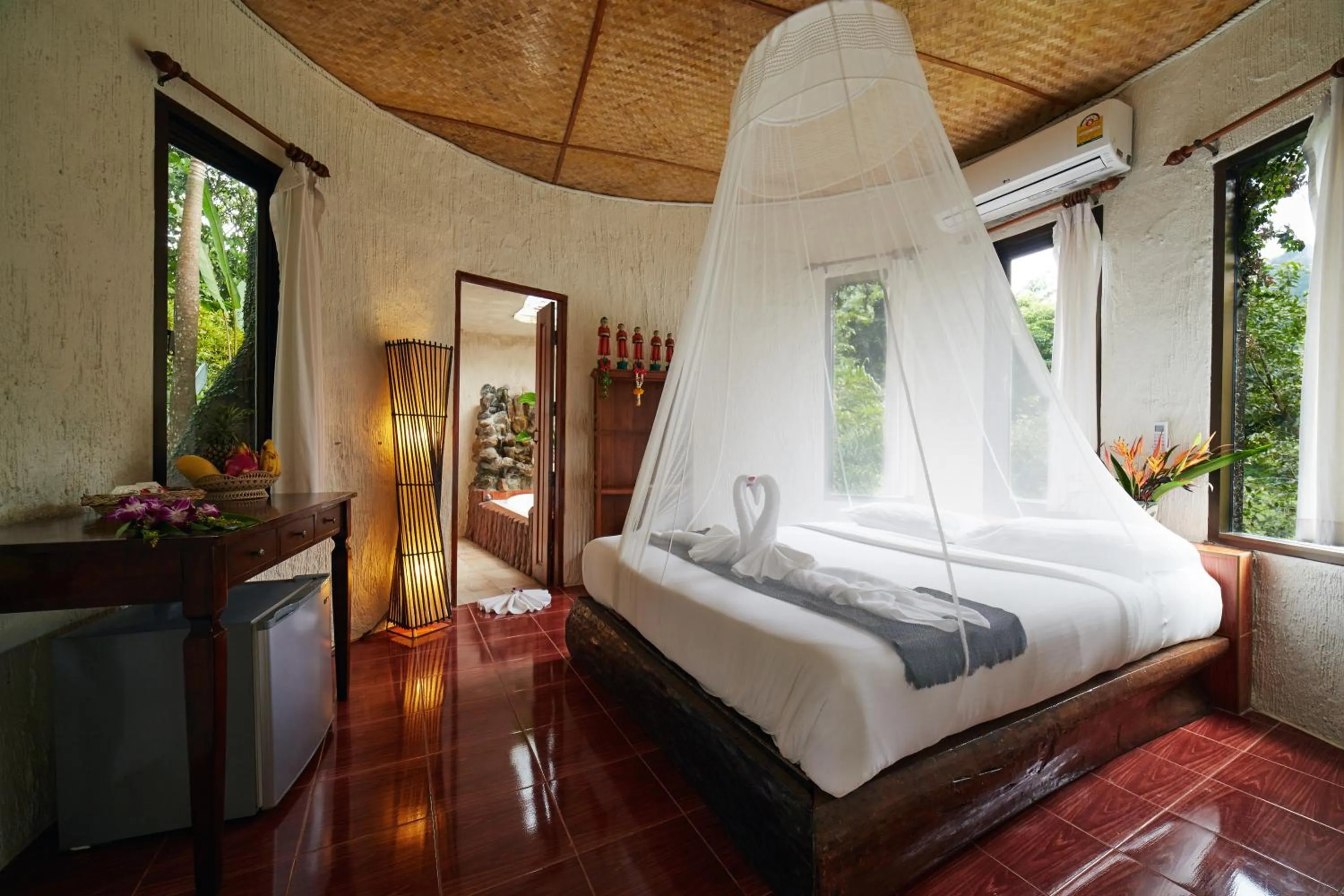 Bed in Khao Sok Paradise Resort