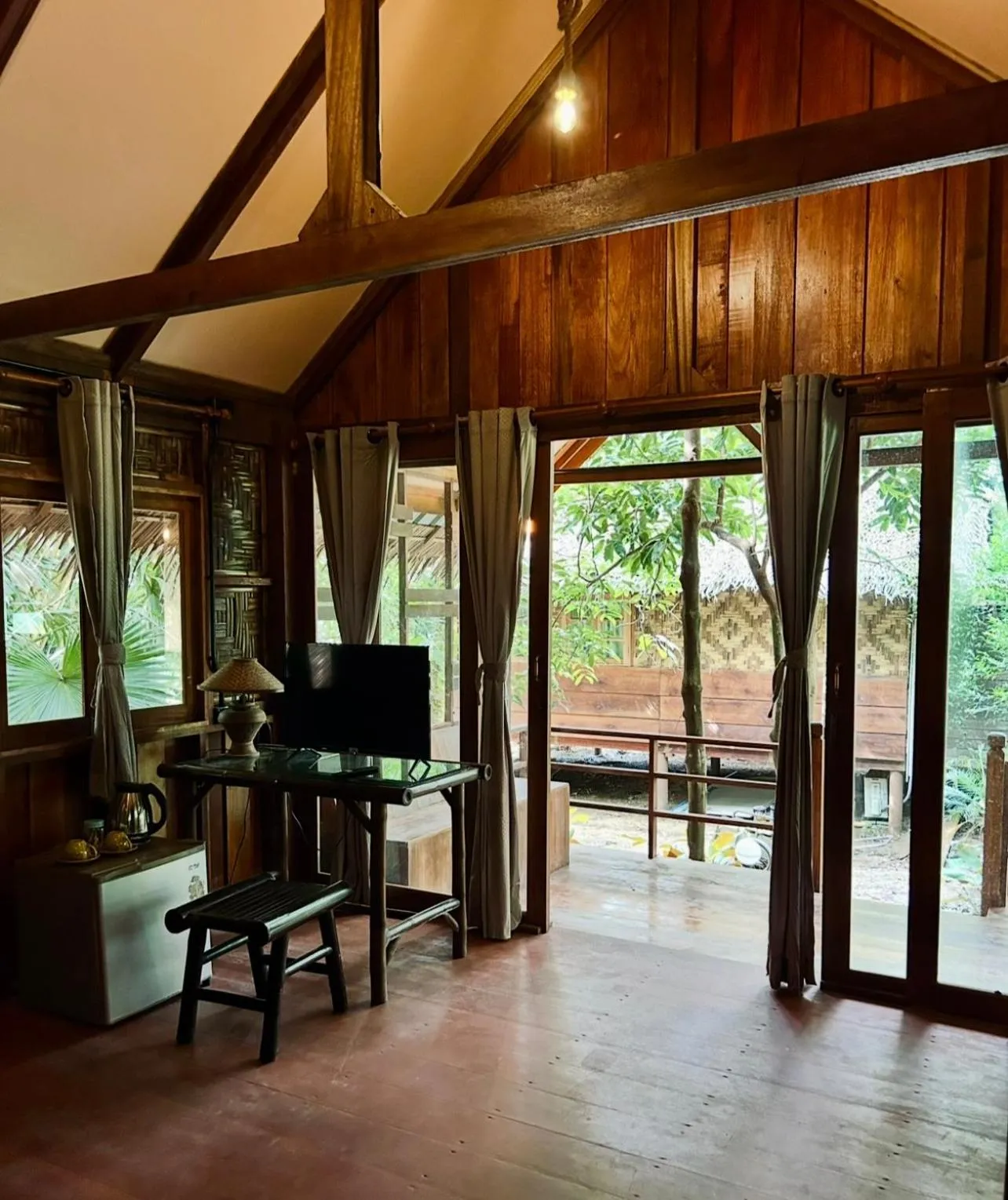 Khao Sok Paradise Resort