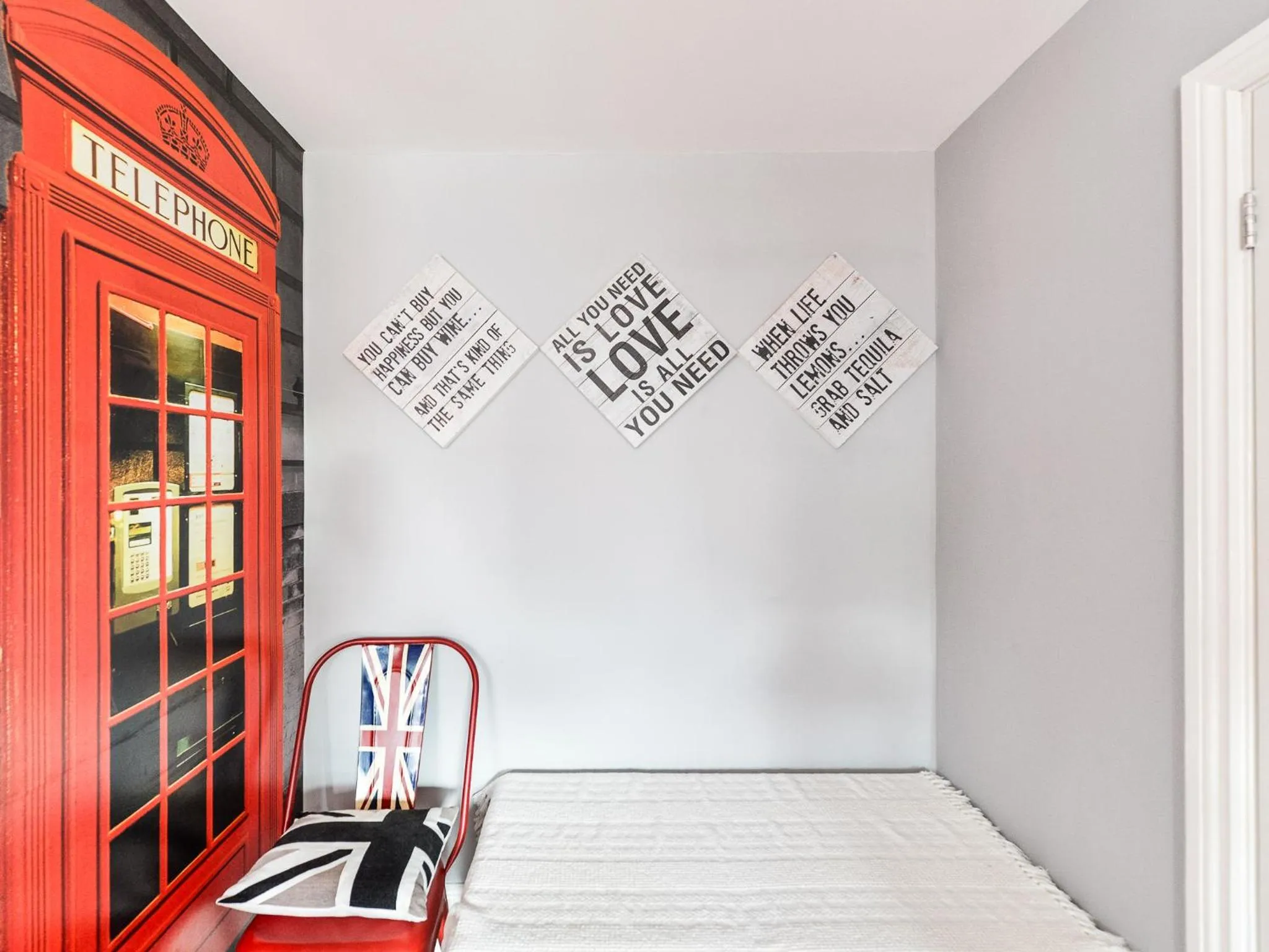 Bedroom in Mama’s Inn Boutique Guest House