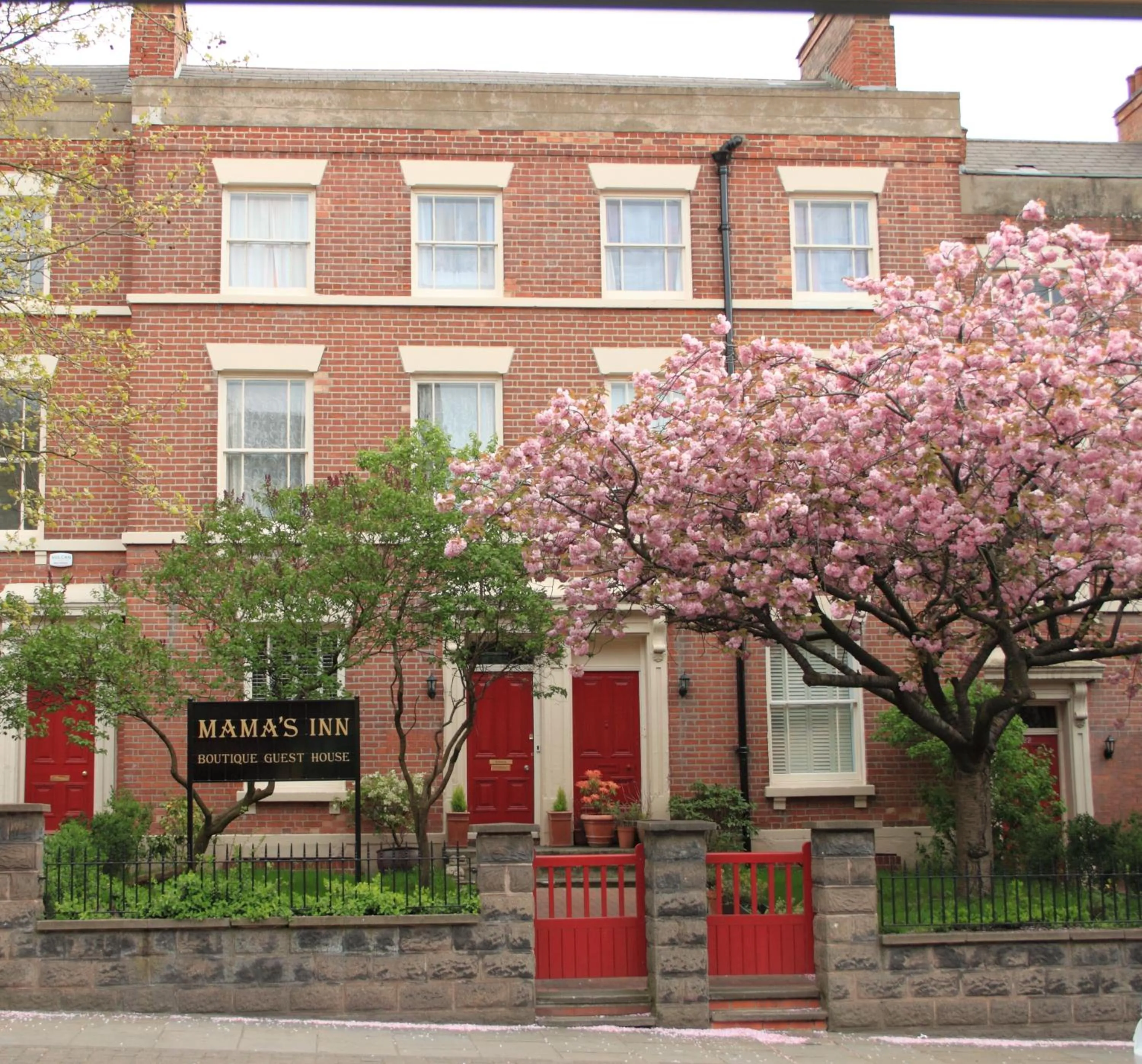 Property building in Mama’s Inn Boutique Guest House