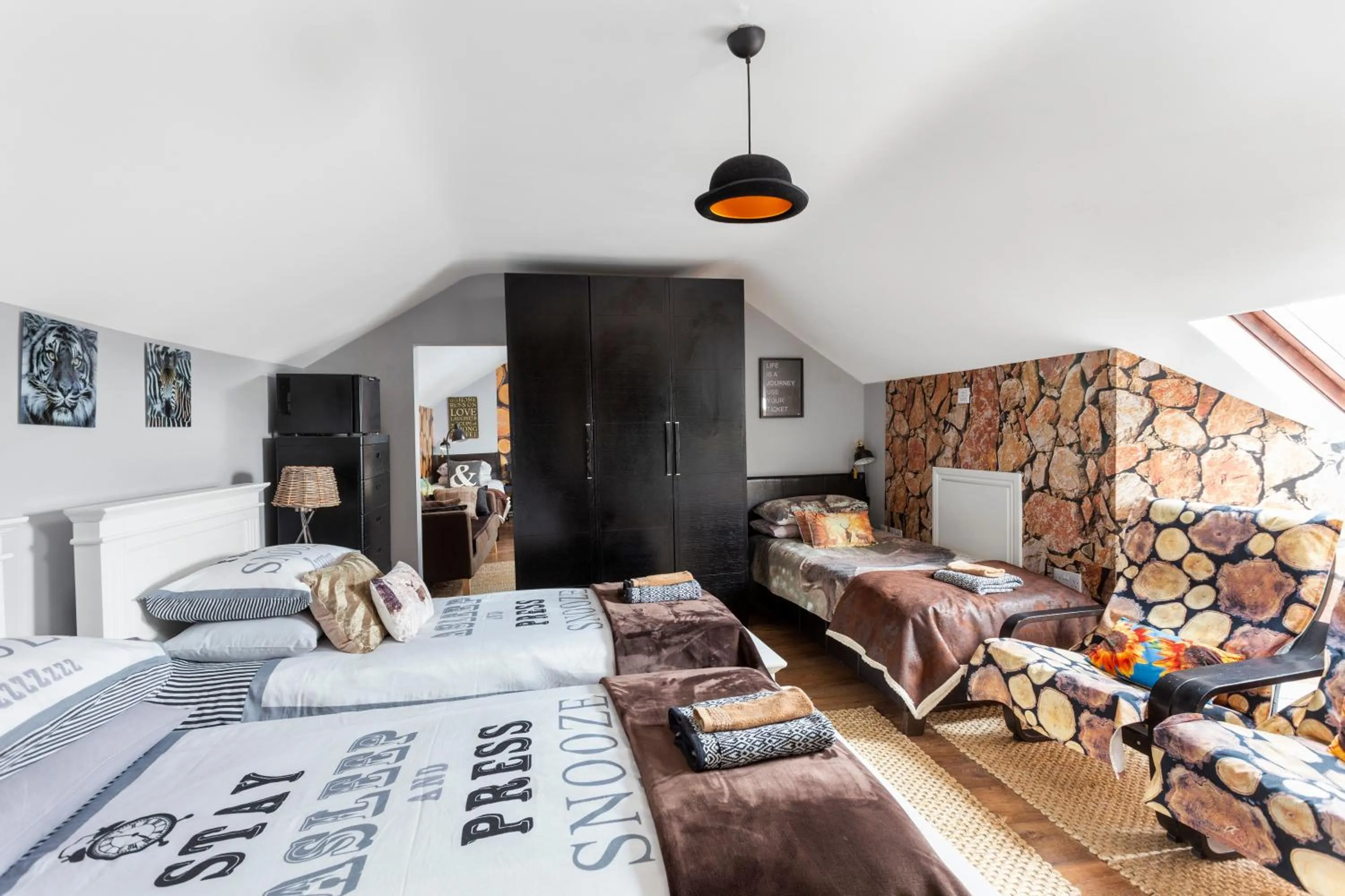 Bed in Mama’s Inn Boutique Guest House