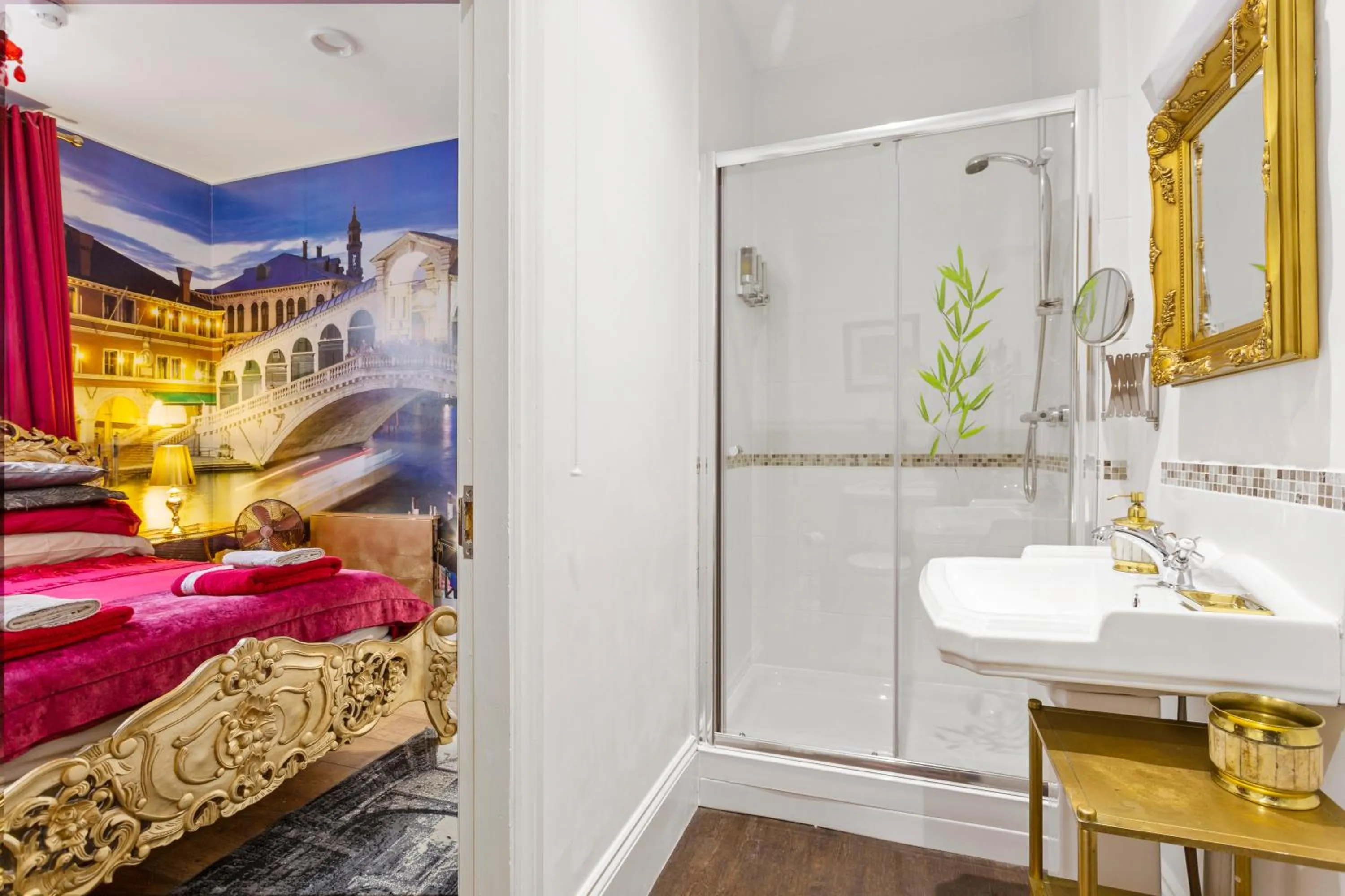 Shower, Bed in Mama’s Inn Boutique Guest House