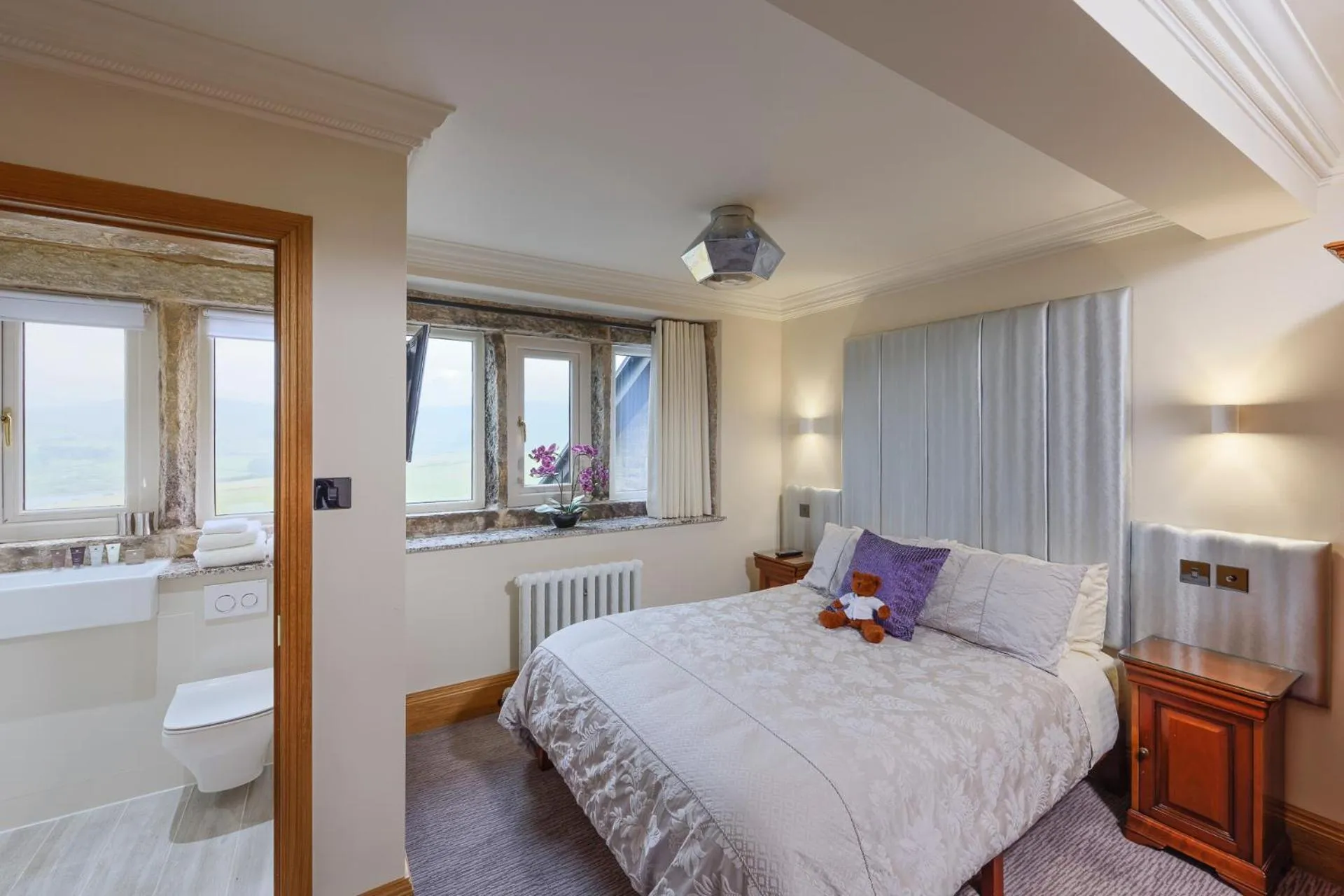 Bed in The Saddleworth Hotel