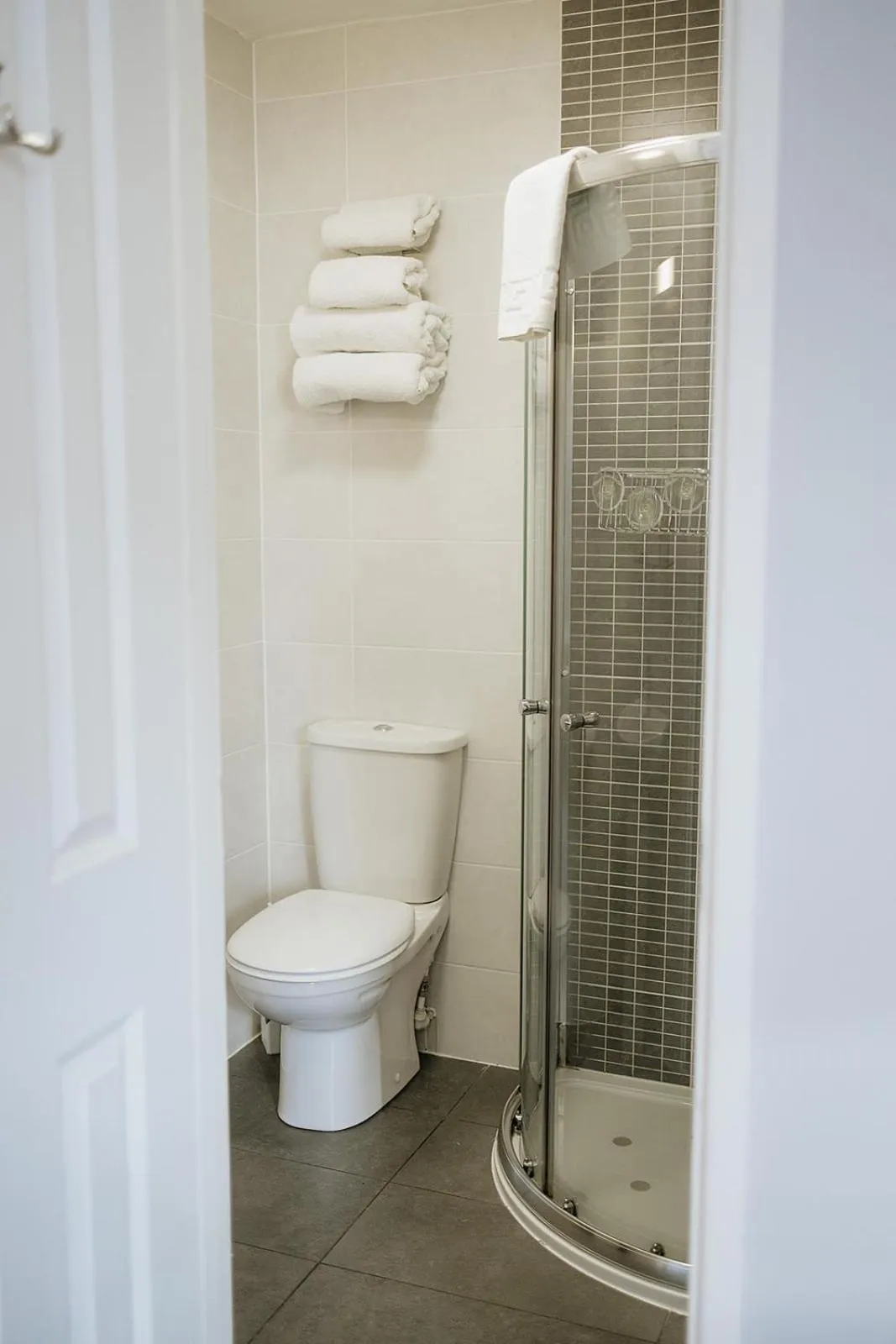 Shower in Red Mullions Guest House