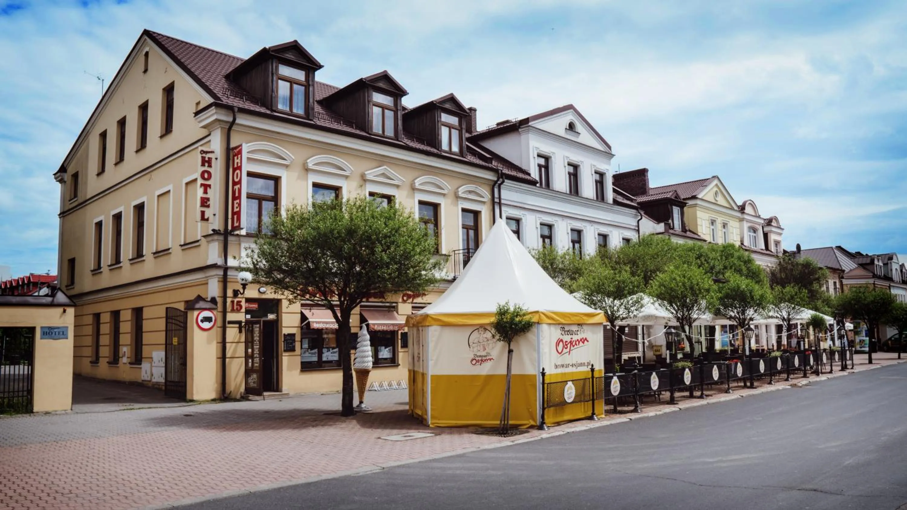 Property building in Hotel Osjann