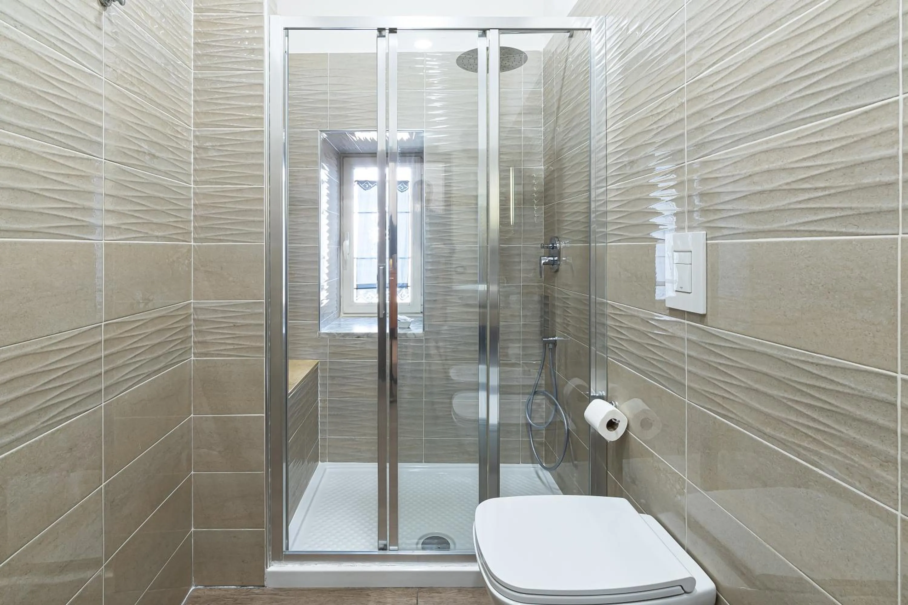 Bathroom in B&B VESUVIAN STONE