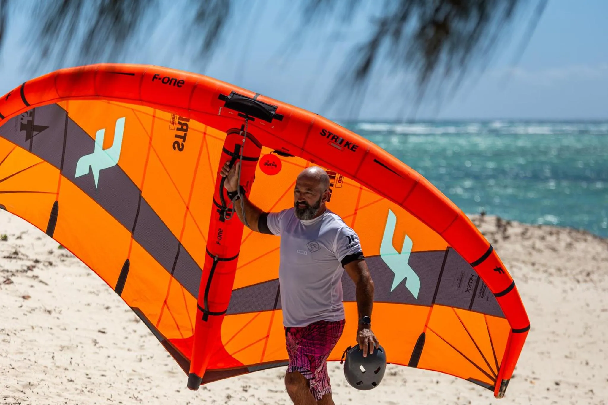 Windsurfing in Ocean Lodge Kite & Windsurf