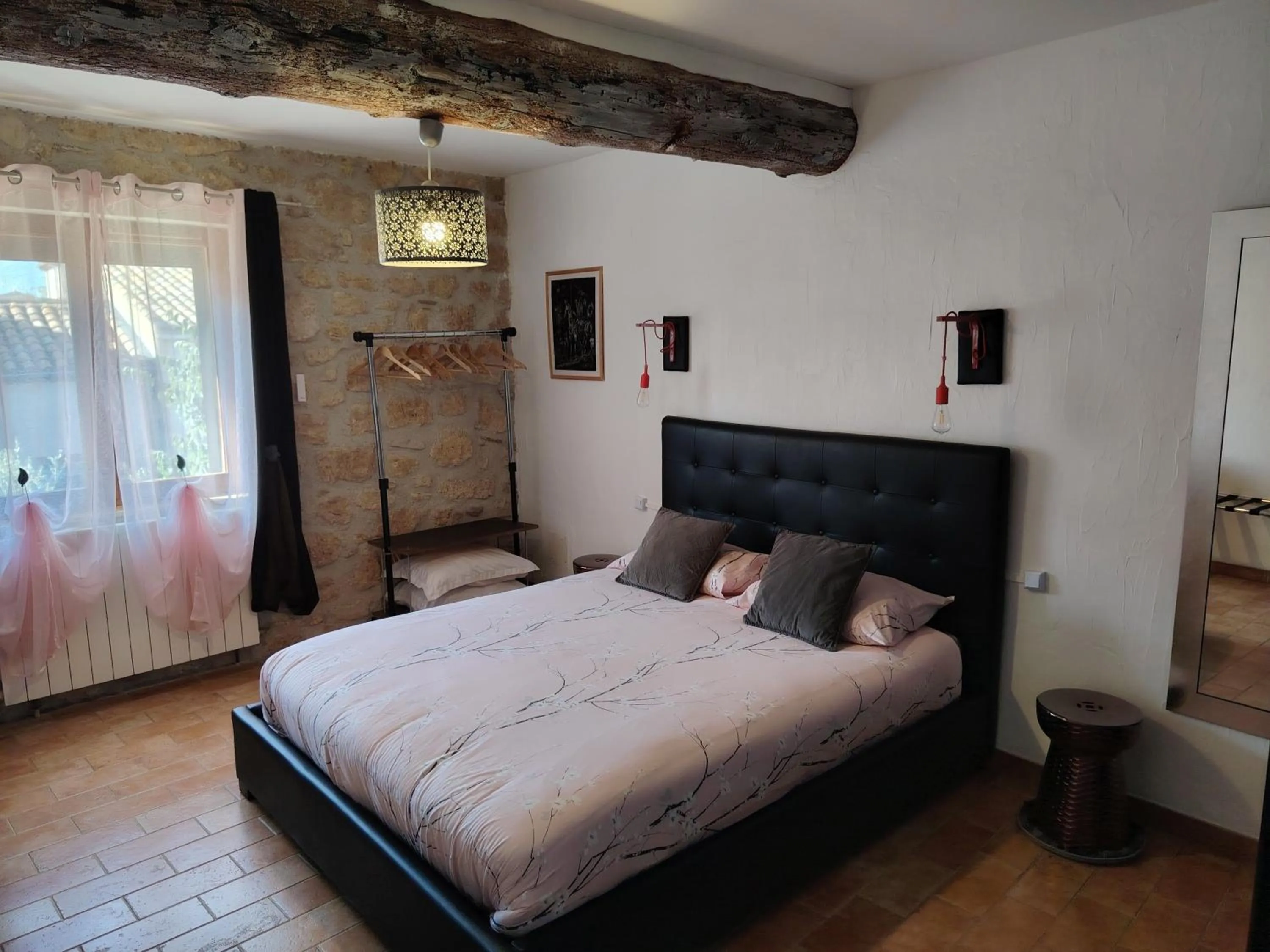 VILLA ARTEMIA Maison vigneronne - chambre d hôtes-B&B-piscine et spa