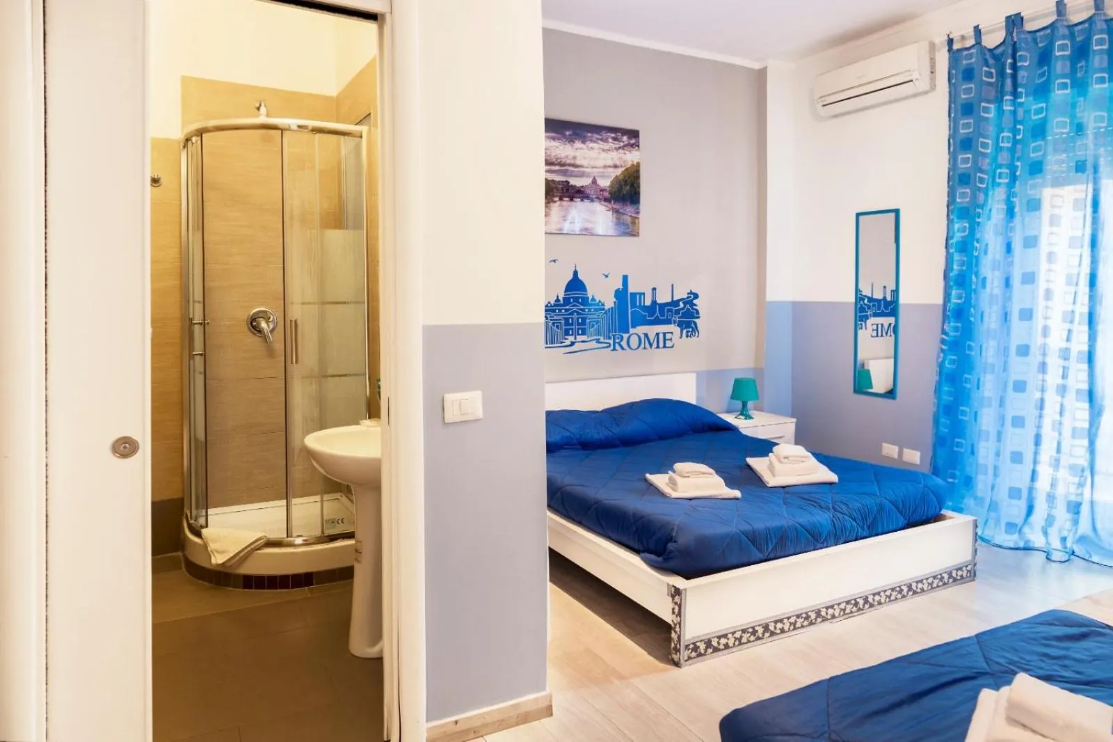 Bed in The Colours Of Rome