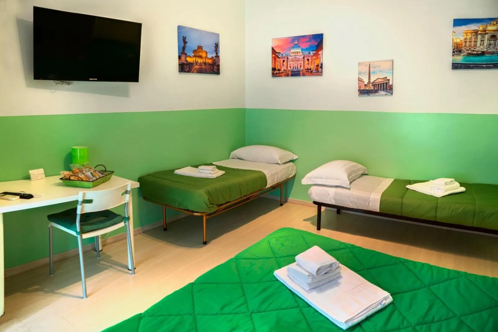 Bed in The Colours Of Rome