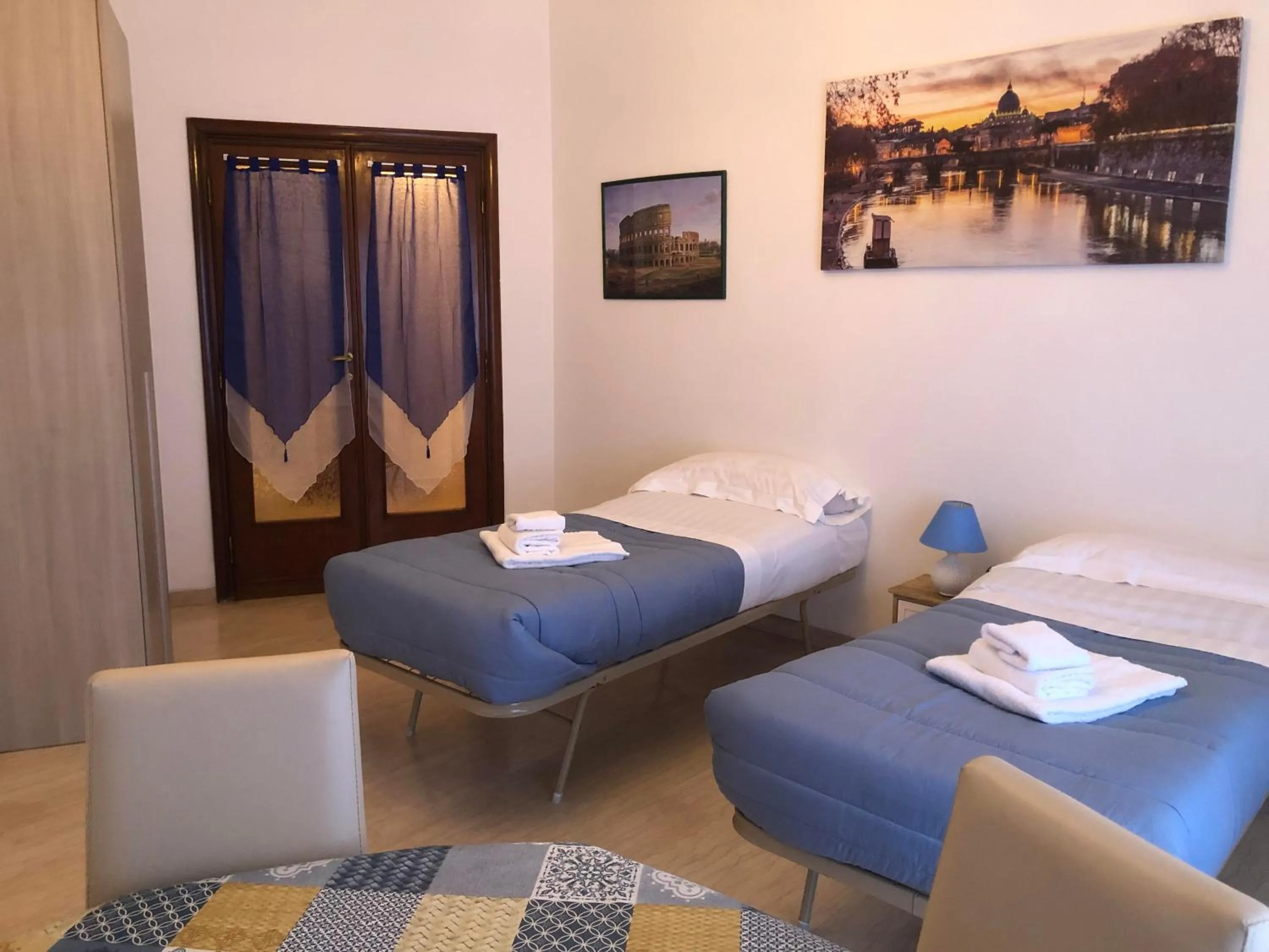 Bed in The Colours Of Rome