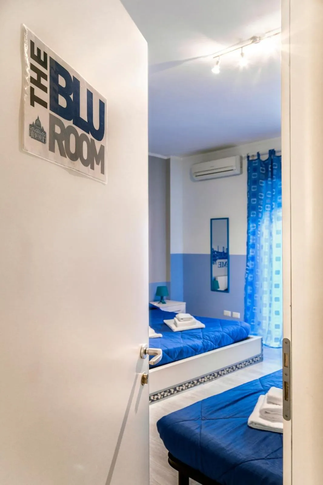 Bed in The Colours Of Rome