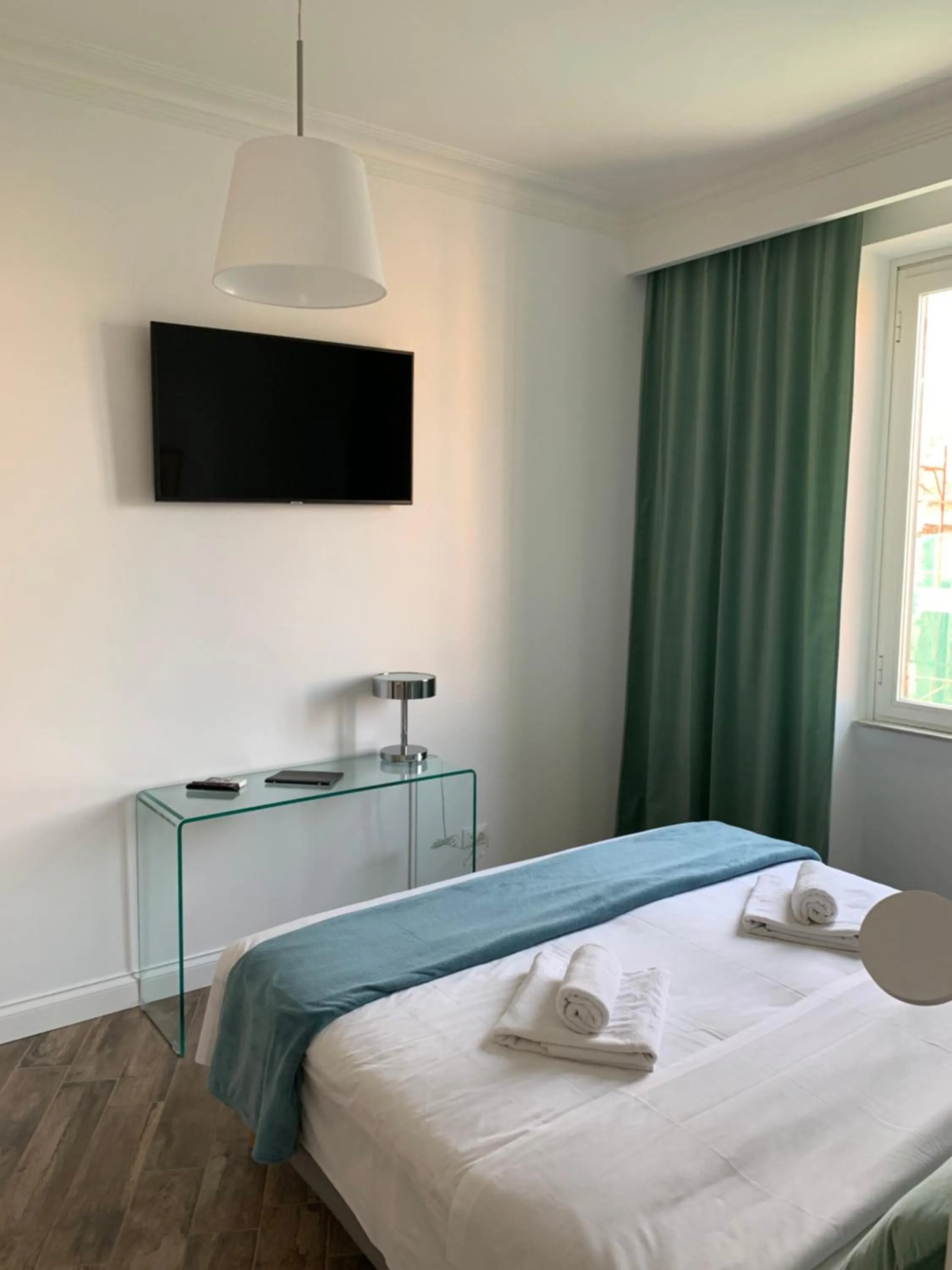 Bed in All Comfort Astoria Palace