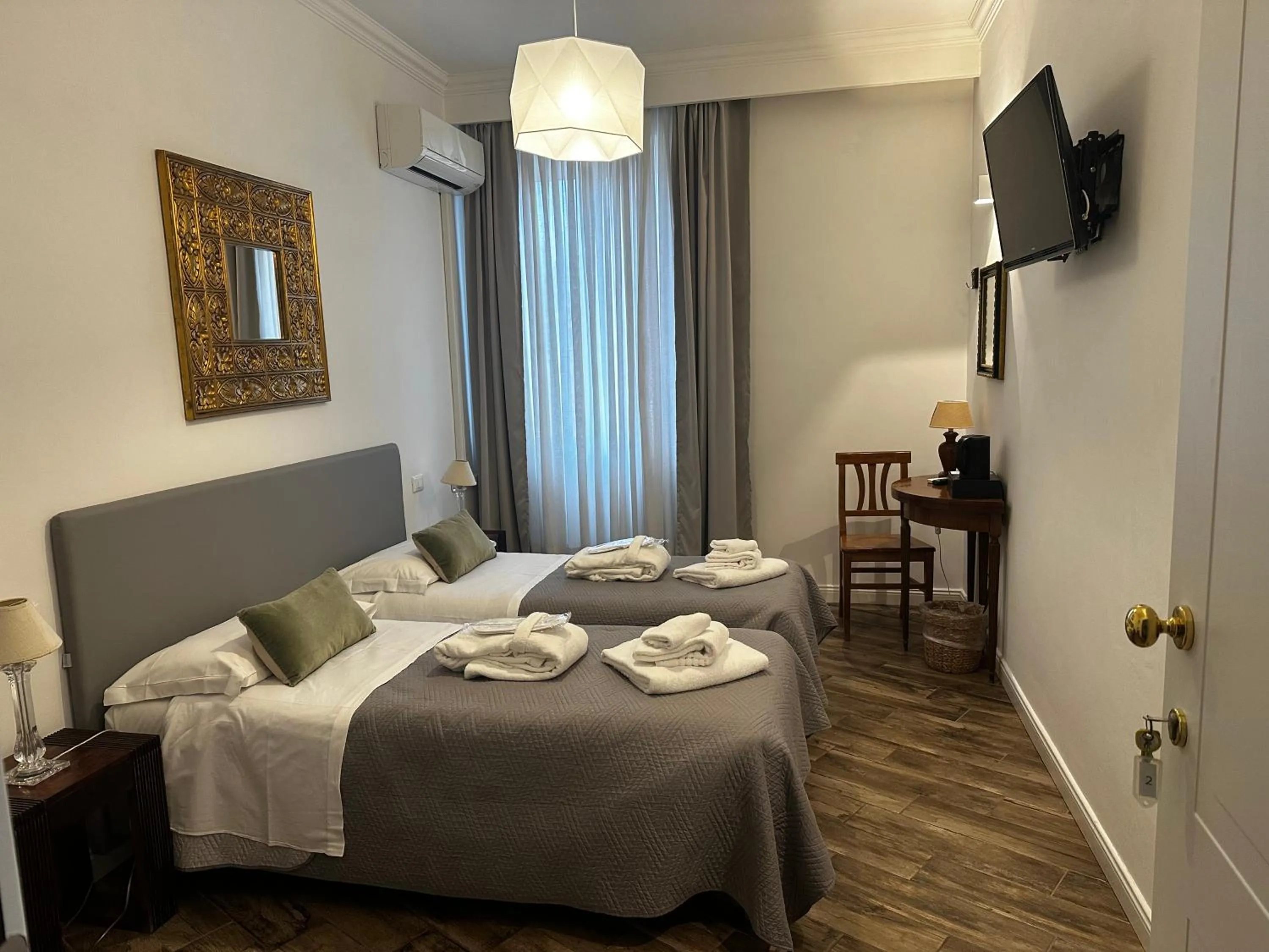 Bed in All Comfort Astoria Palace