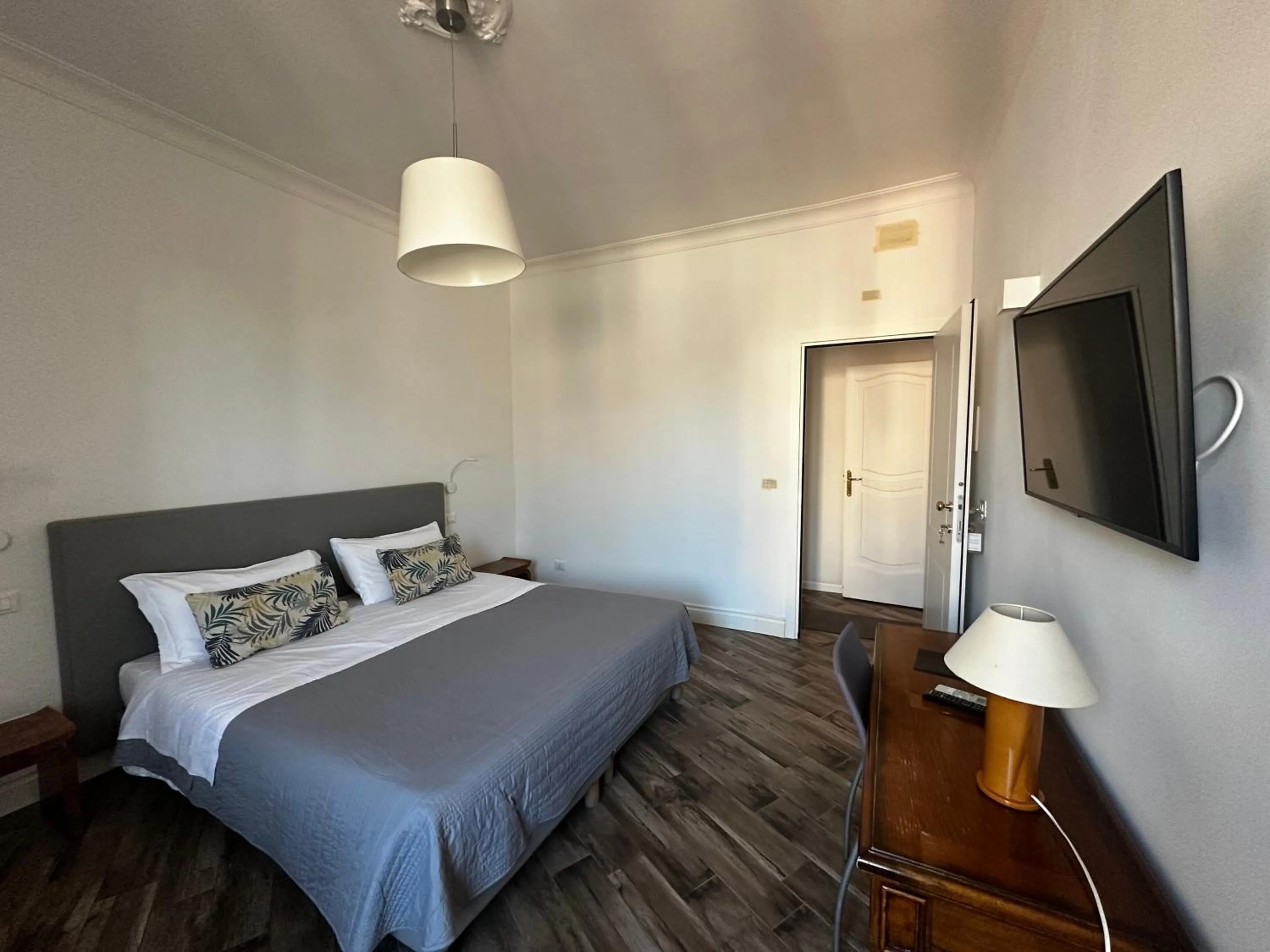 Bed in All Comfort Astoria Palace