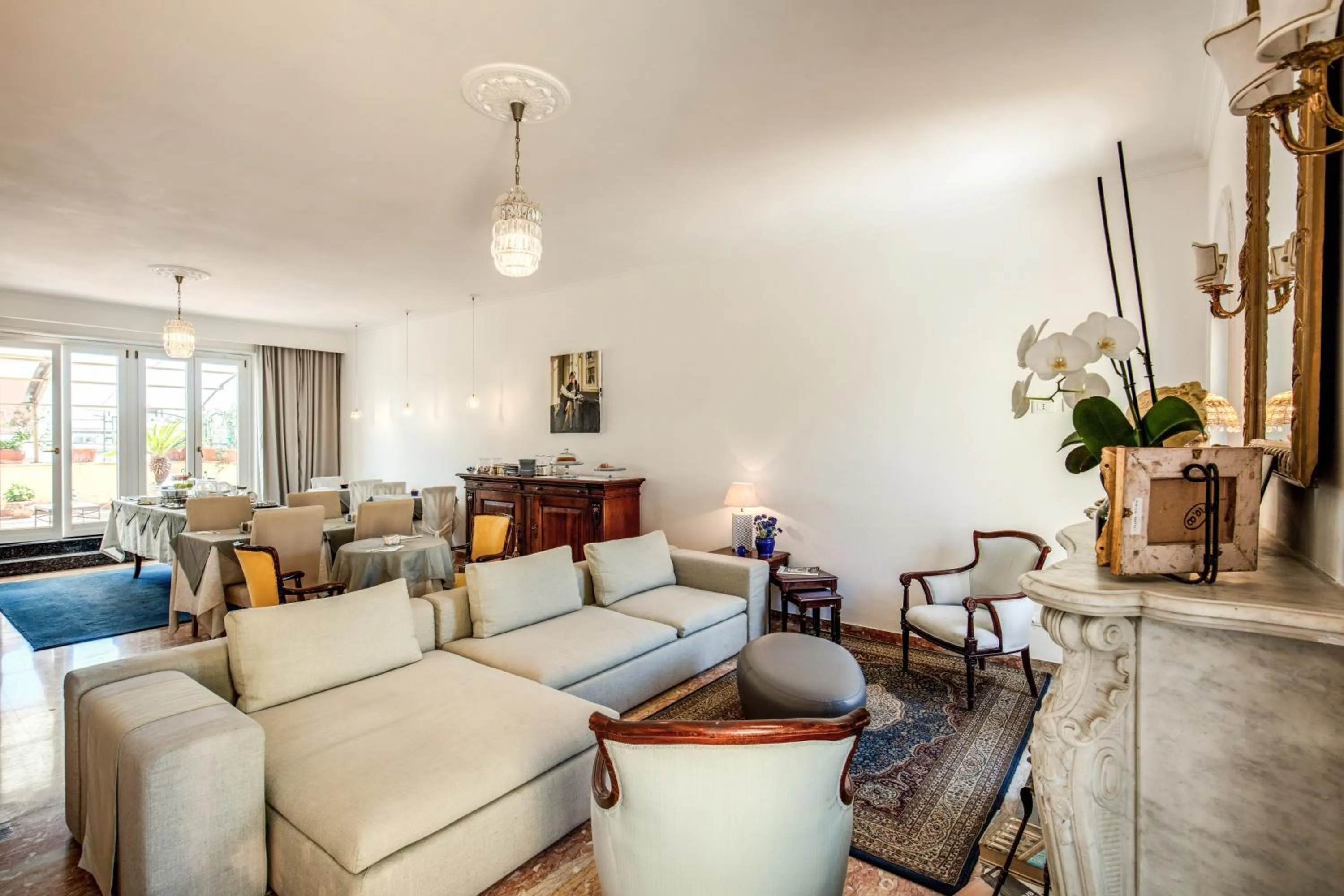 Communal lounge/ TV room in All Comfort Astoria Palace