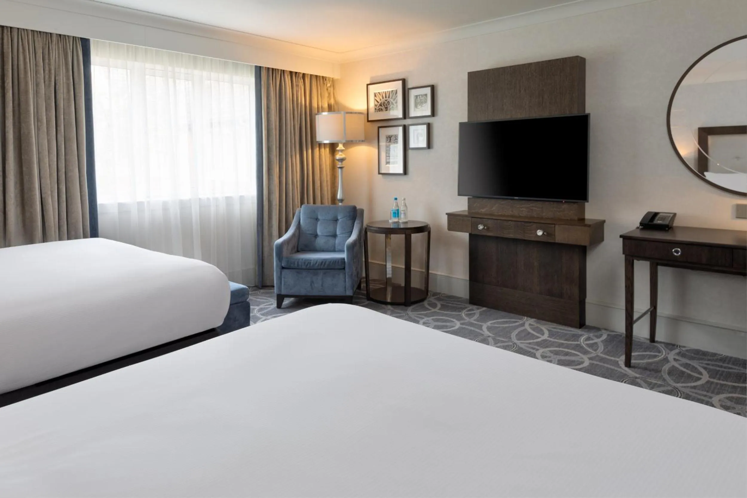 Bedroom, Bed in DoubleTree by Hilton St. Anne's Manor