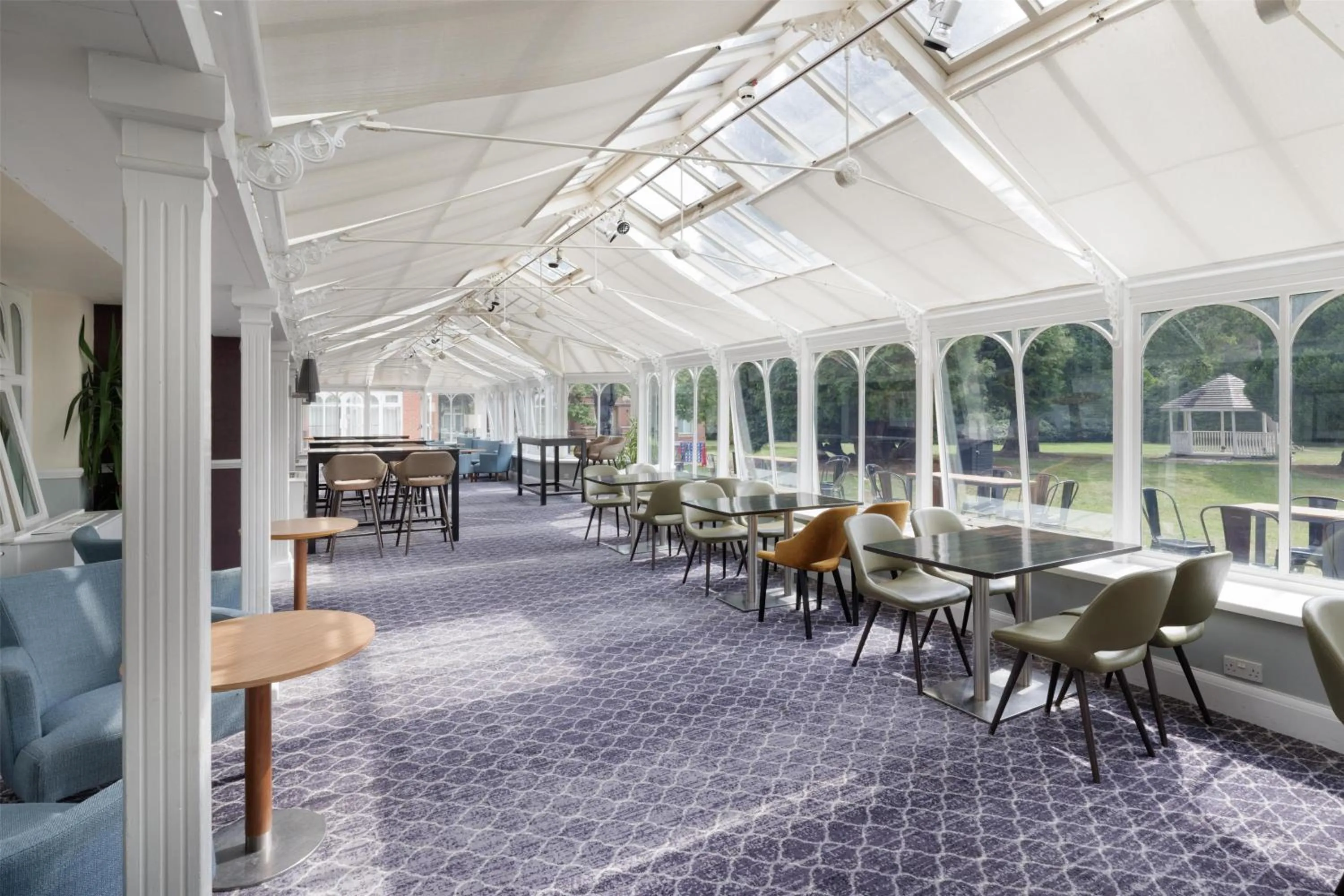 Meeting/conference room in DoubleTree by Hilton St. Anne's Manor