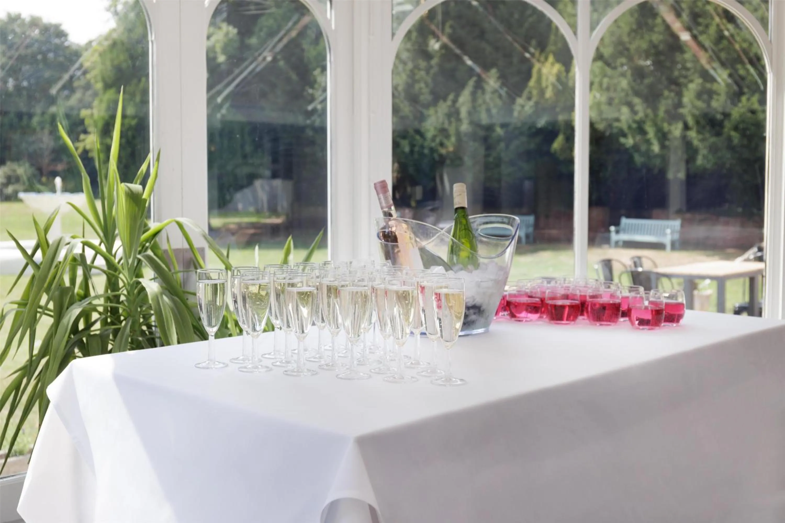 Meeting/conference room in DoubleTree by Hilton St. Anne's Manor