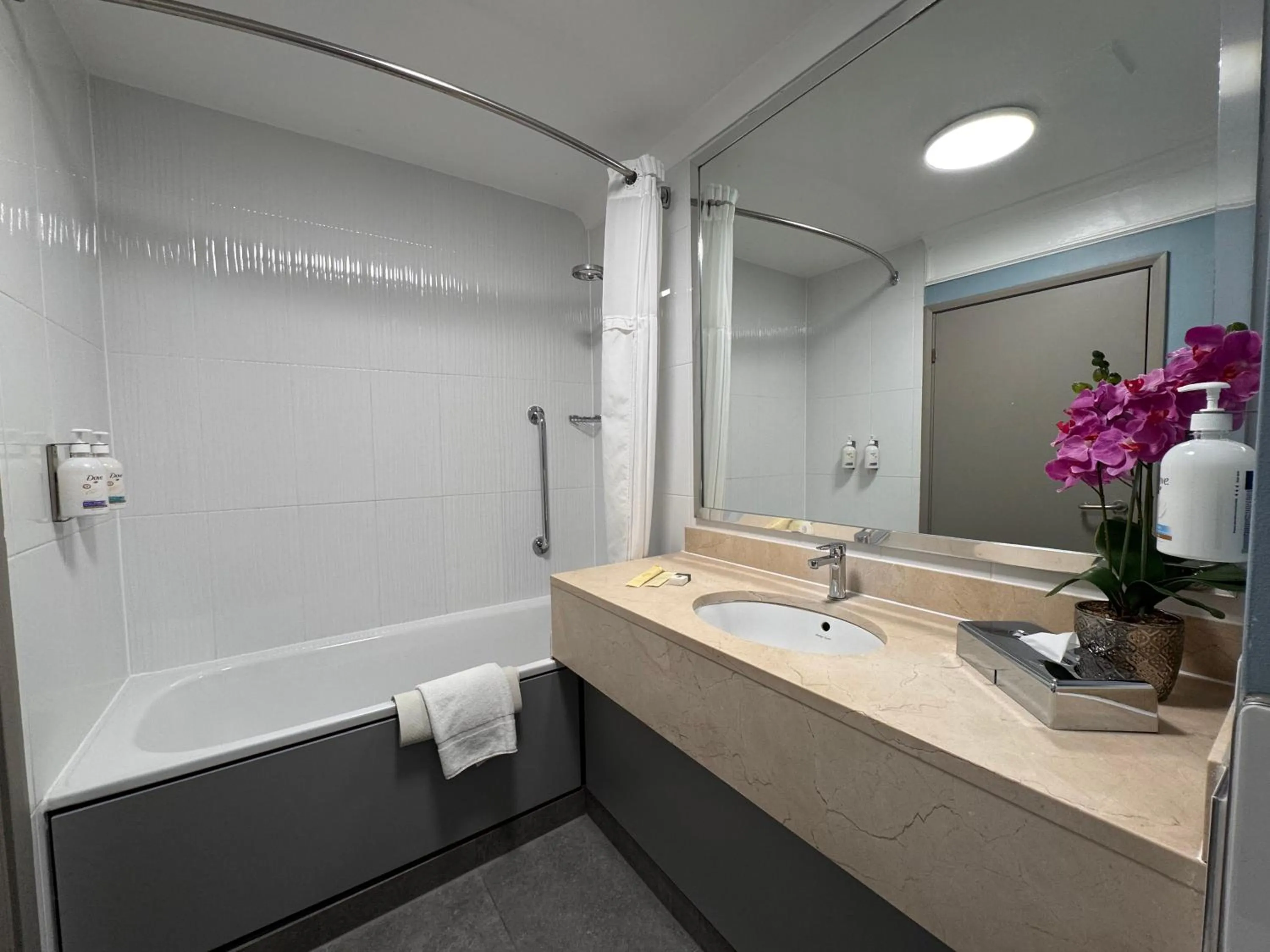 Bathroom in Orida Hotels Newbury