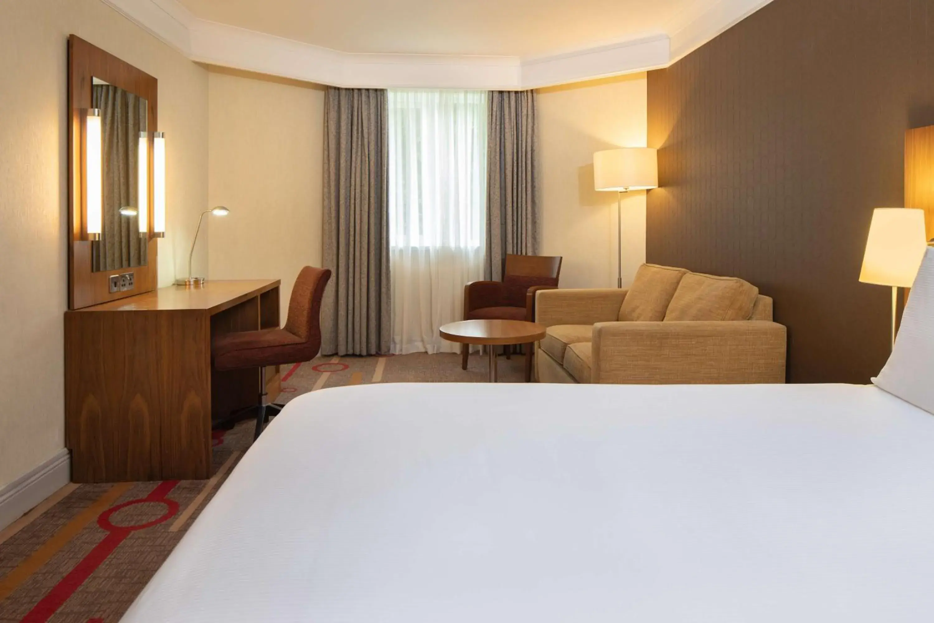 Queen Family Room in Orida Hotels Newbury Queen Family Room in Orida Hotels Newbury