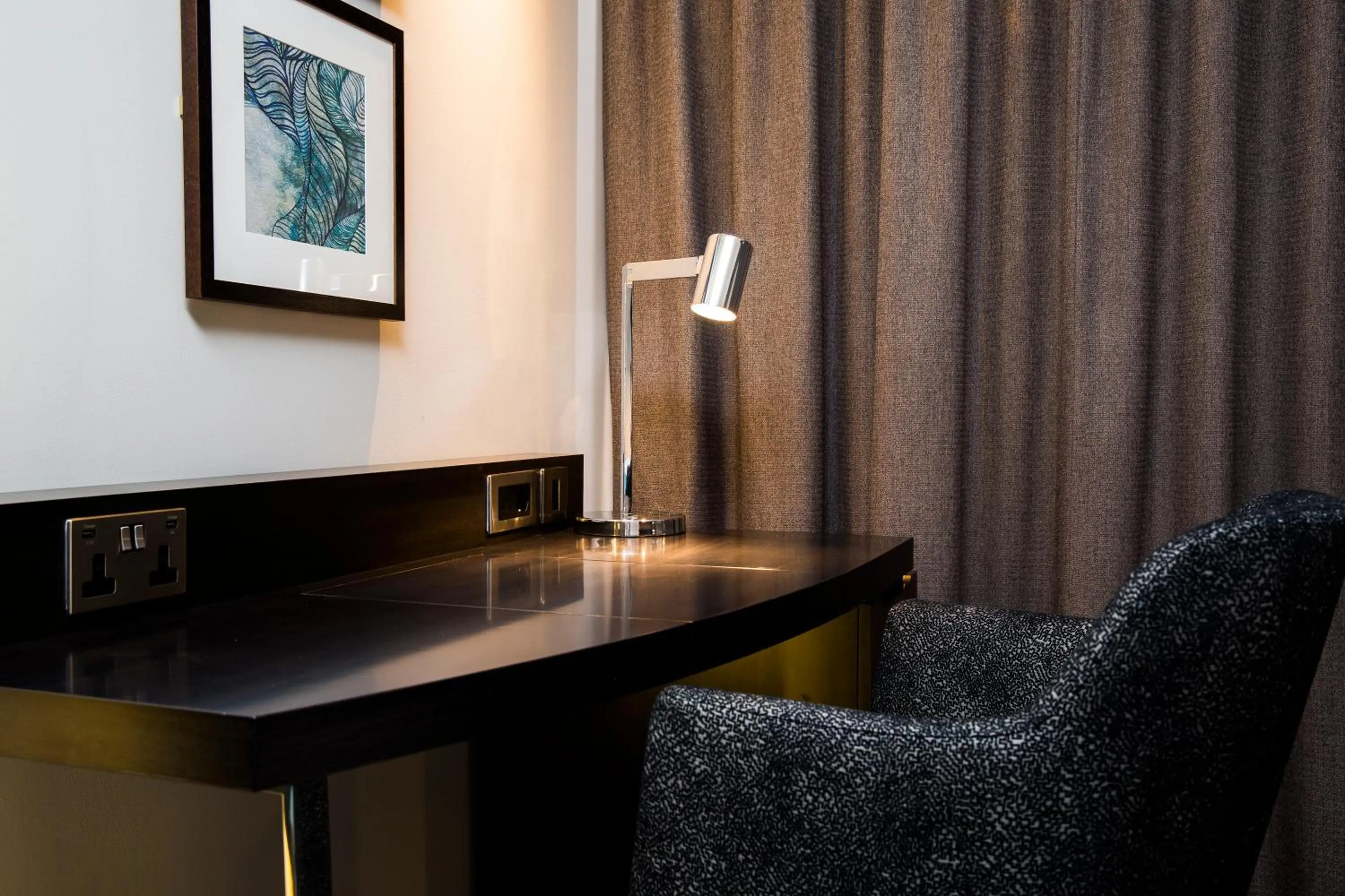 Area and facilities in Crowne Plaza Basingstoke by IHG