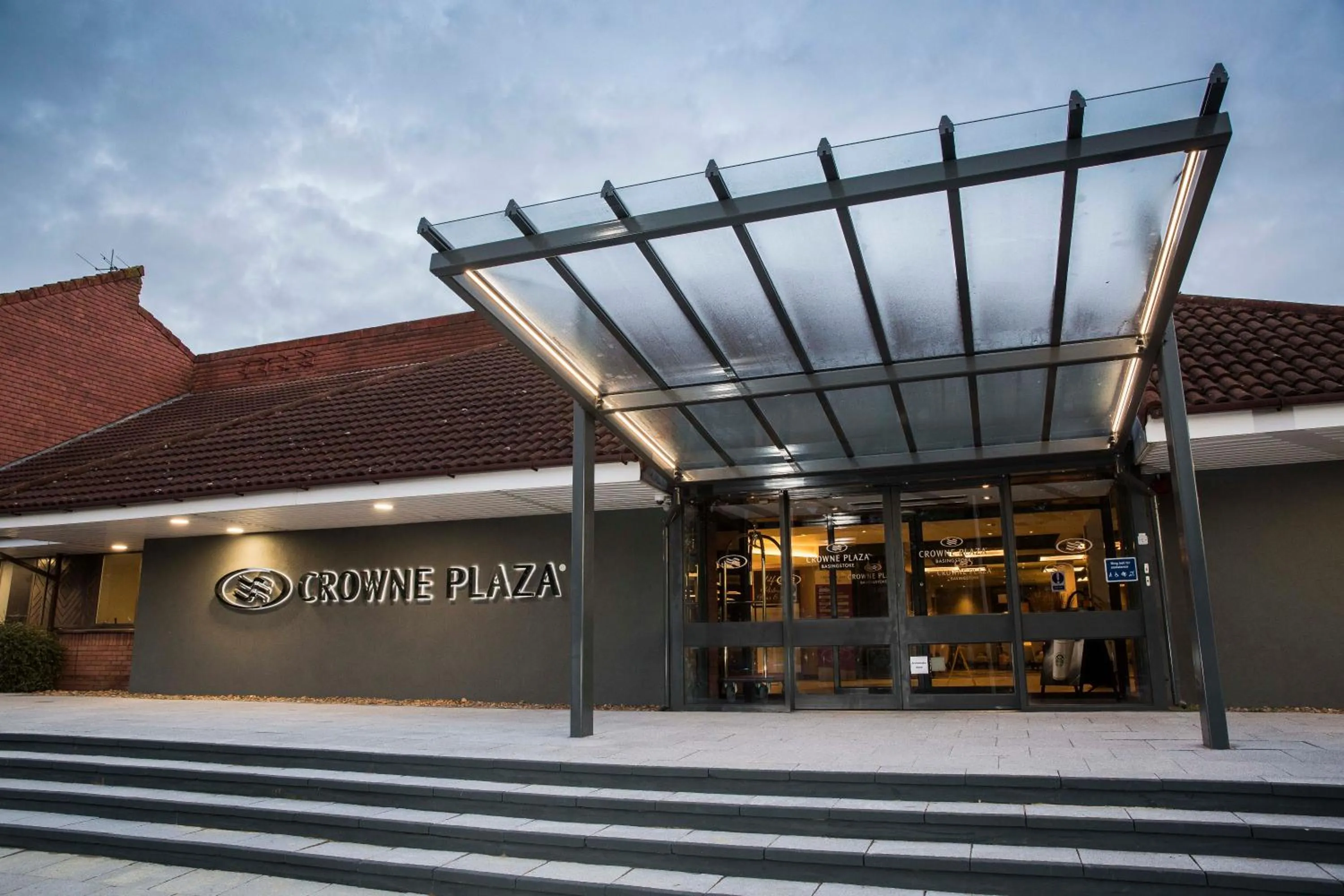 Property building in Crowne Plaza Basingstoke by IHG