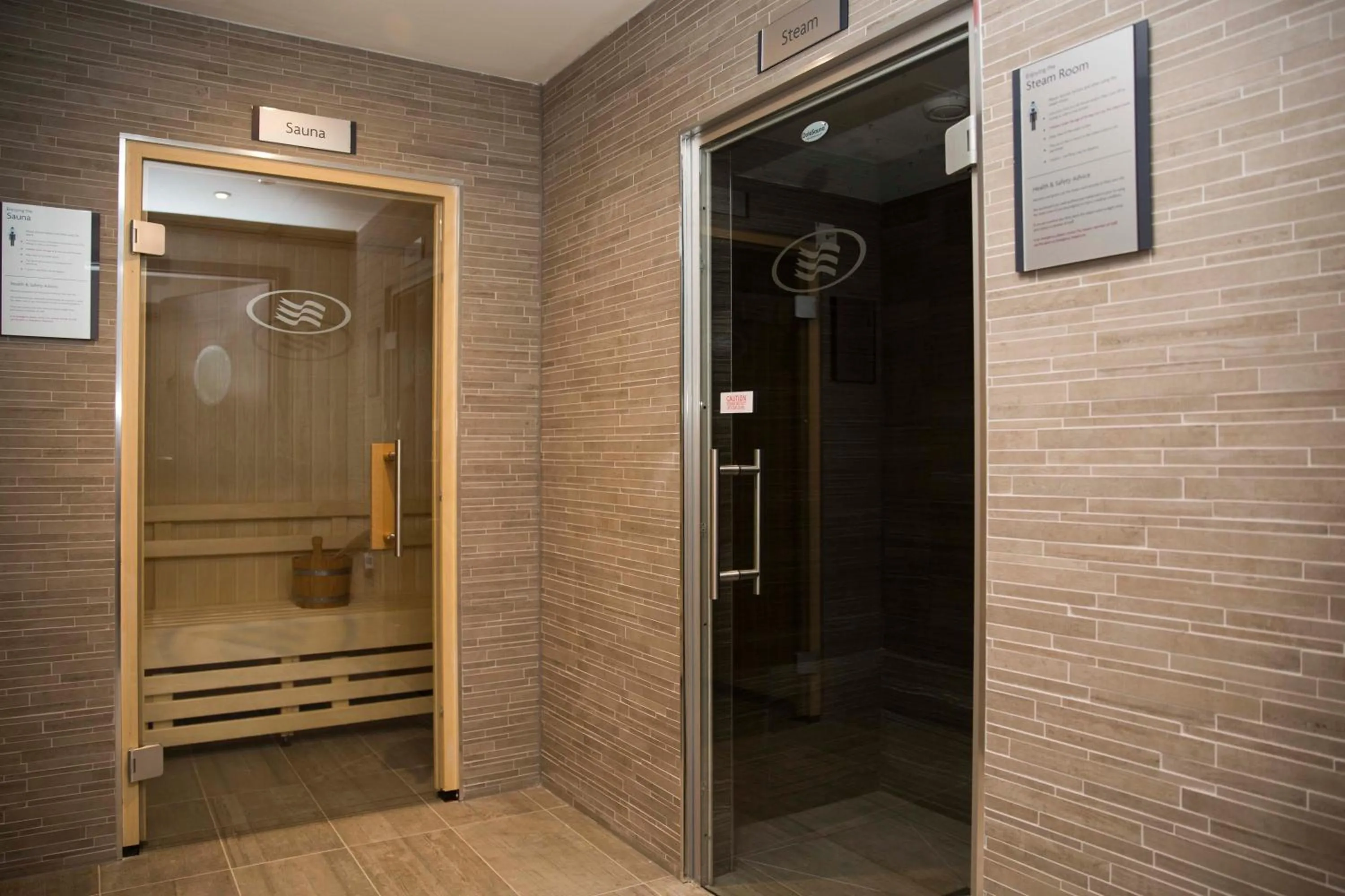 Spa and wellness centre/facilities in Crowne Plaza Basingstoke by IHG