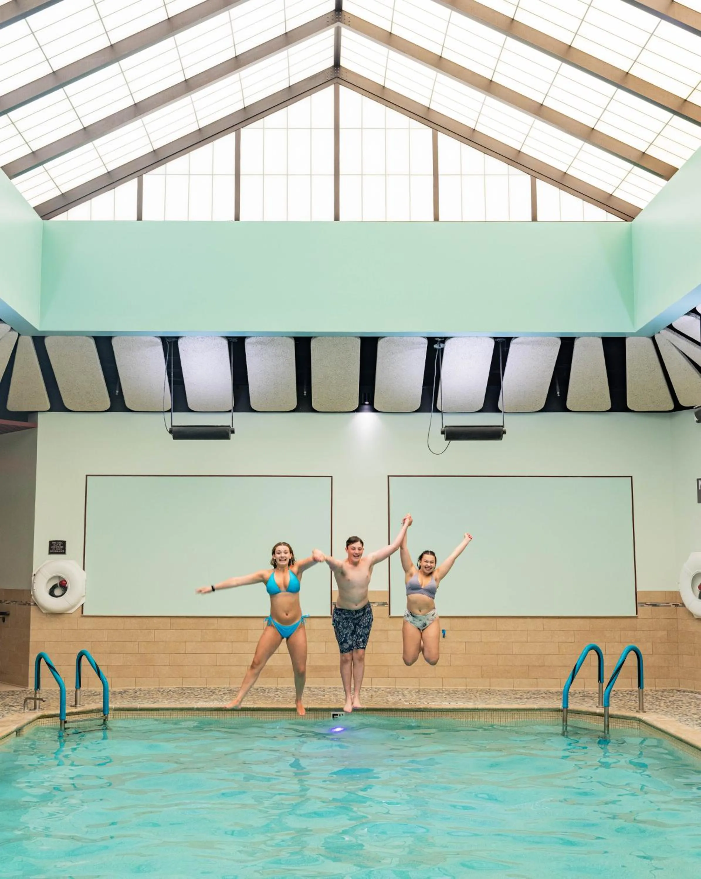 Swimming pool in Crowne Plaza Lansing by IHG