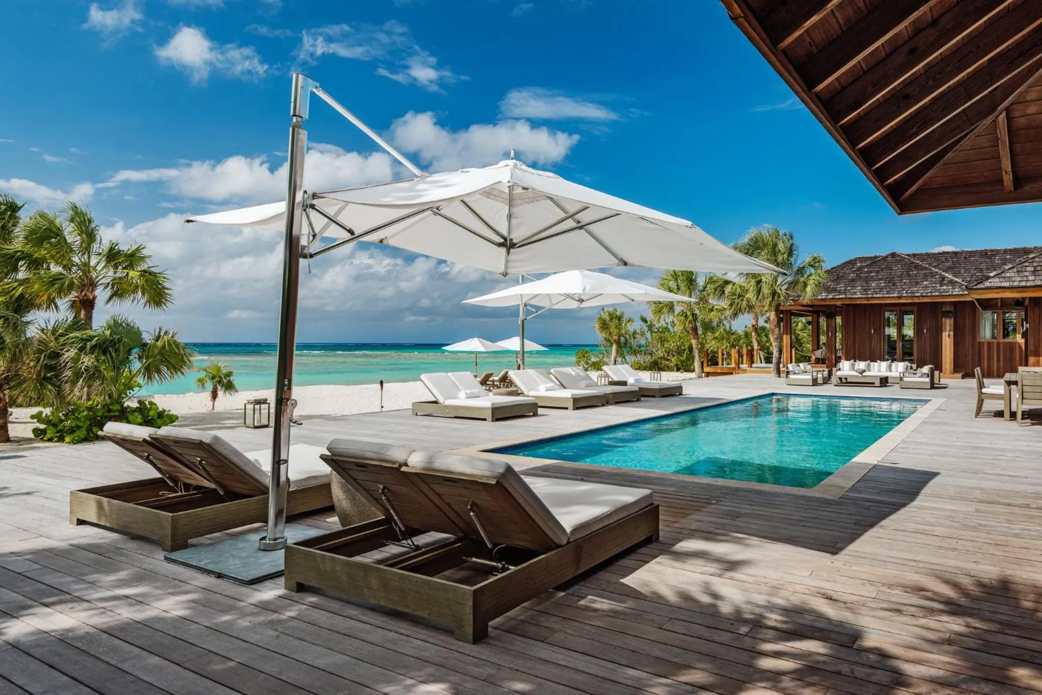 Swimming pool in COMO Parrot Cay
