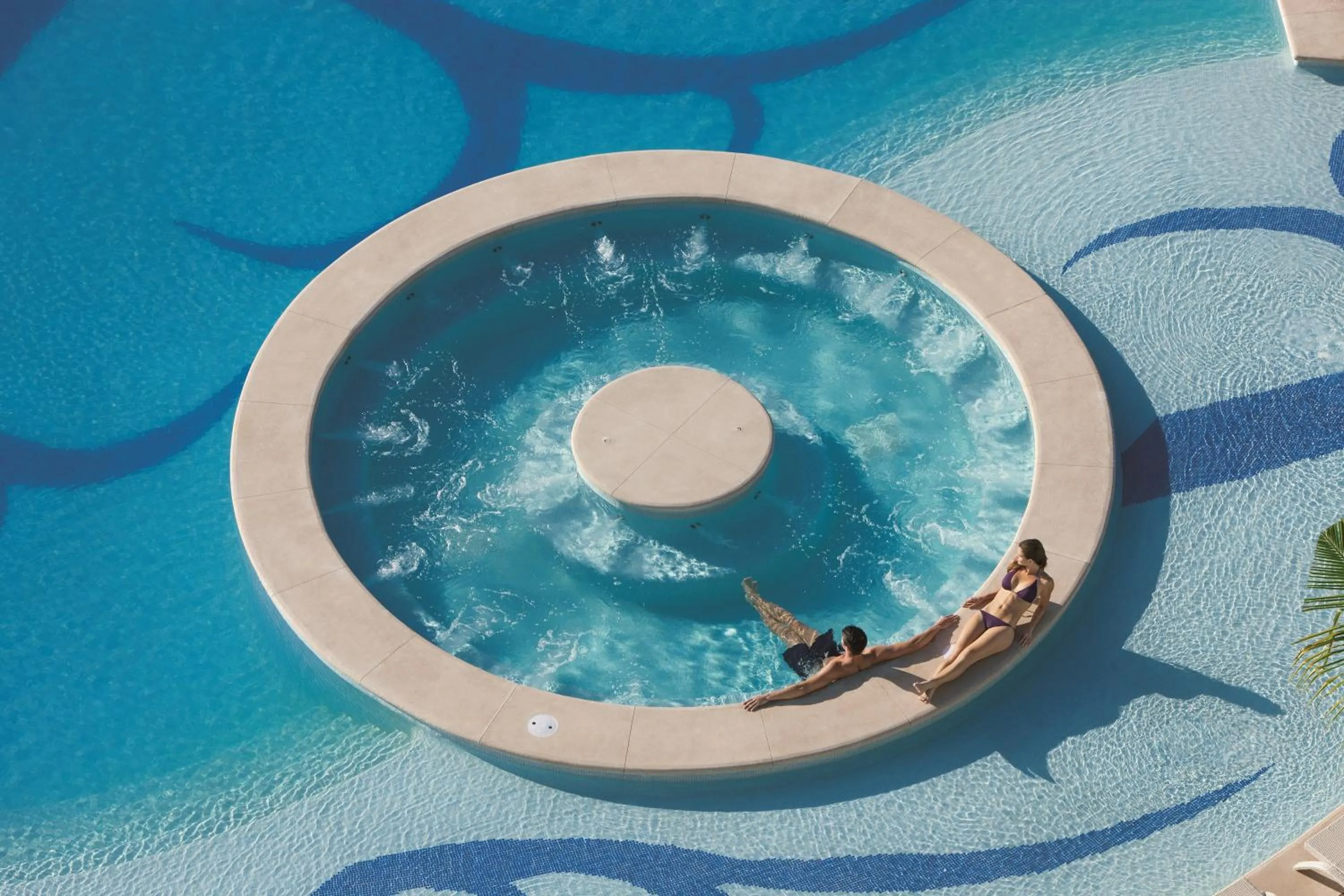 Area and facilities in Secrets Huatulco Resort & Spa