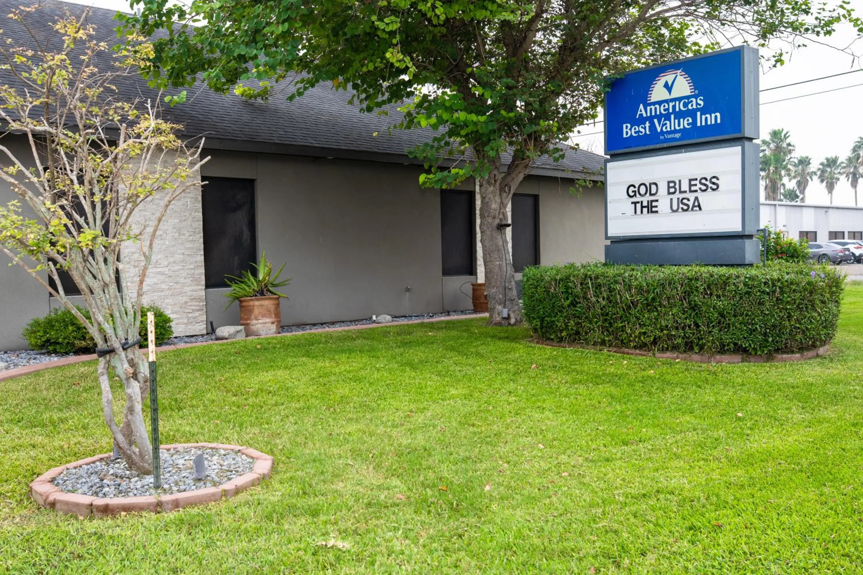 Property building in Americas Best Value Inn Harlingen