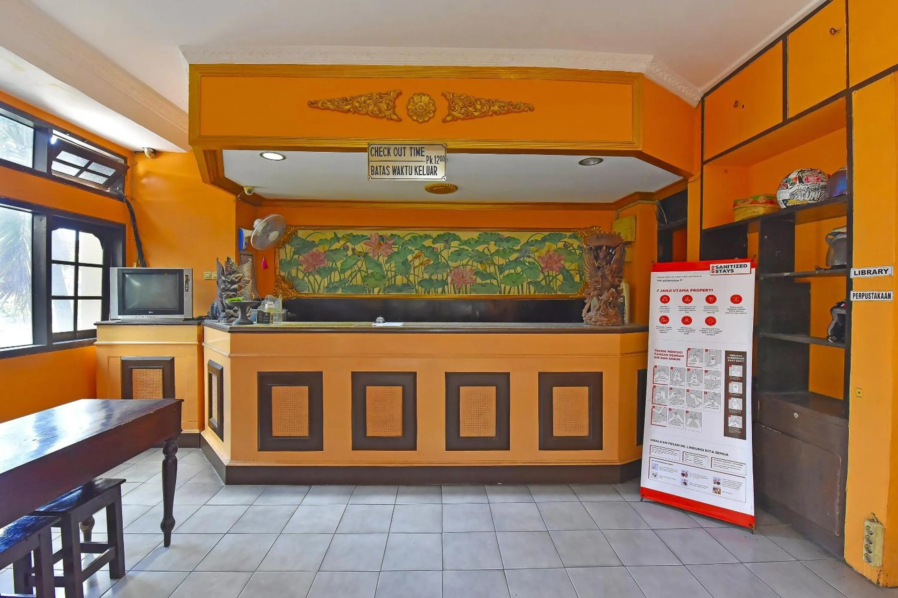 Lobby or reception in OYO 3244 Grand Chandra Hotel