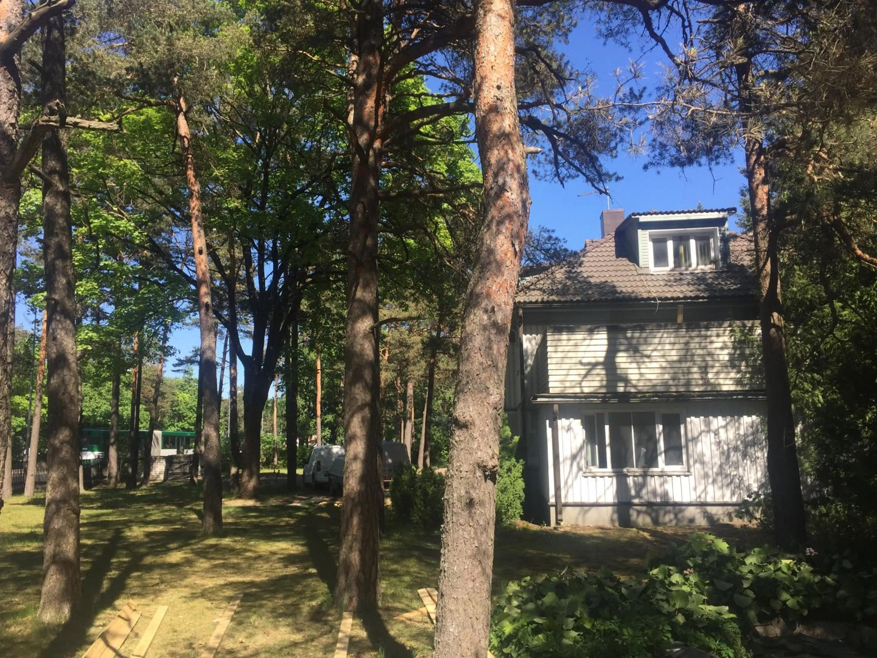 Property building in Freedom65 Hostel and Caravan