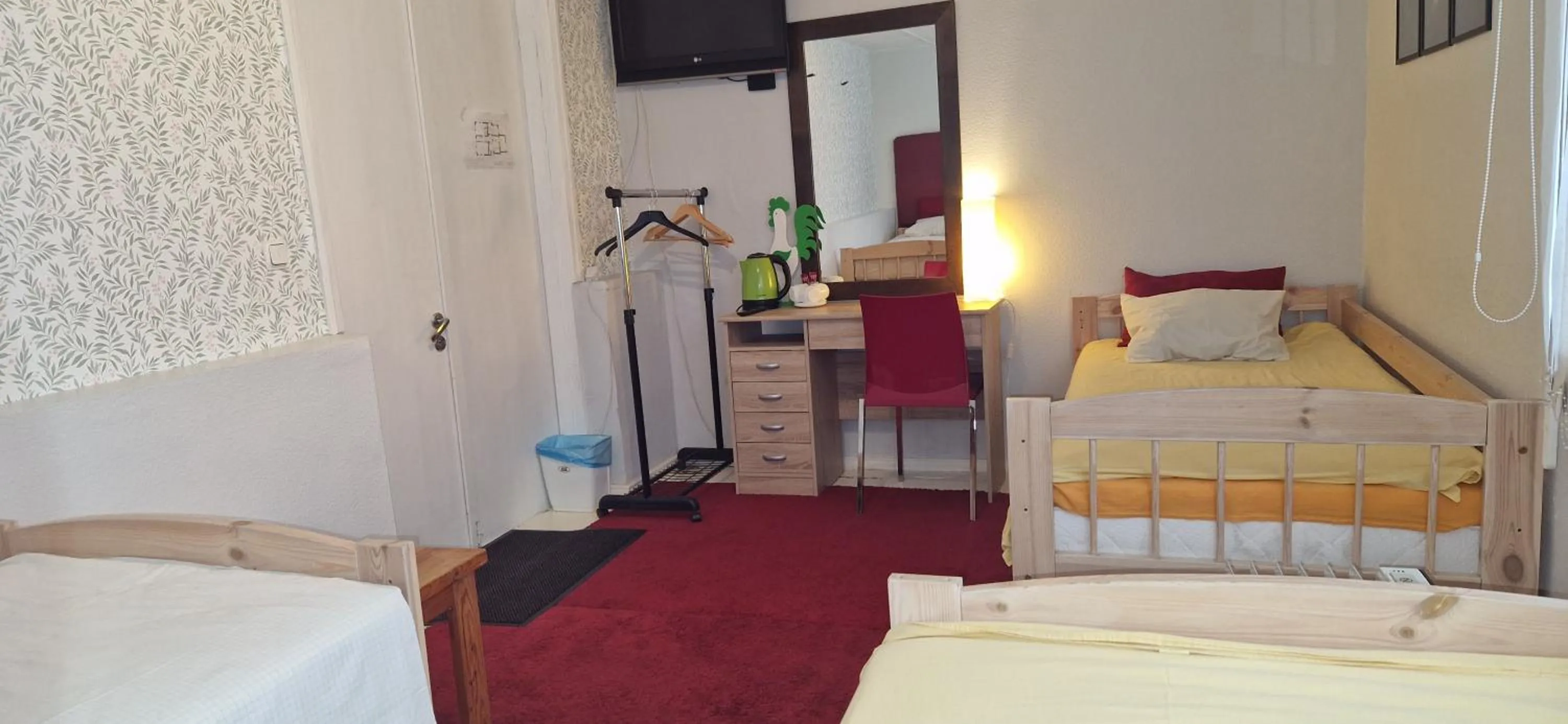 Bed in Freedom65 Hostel and Caravan