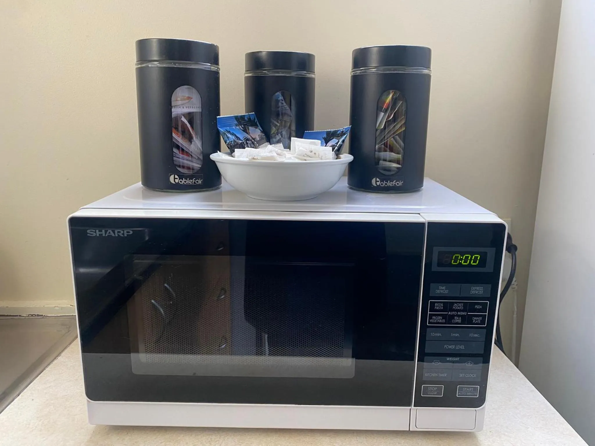 Coffee/tea facilities in Mountain Chalets Motel