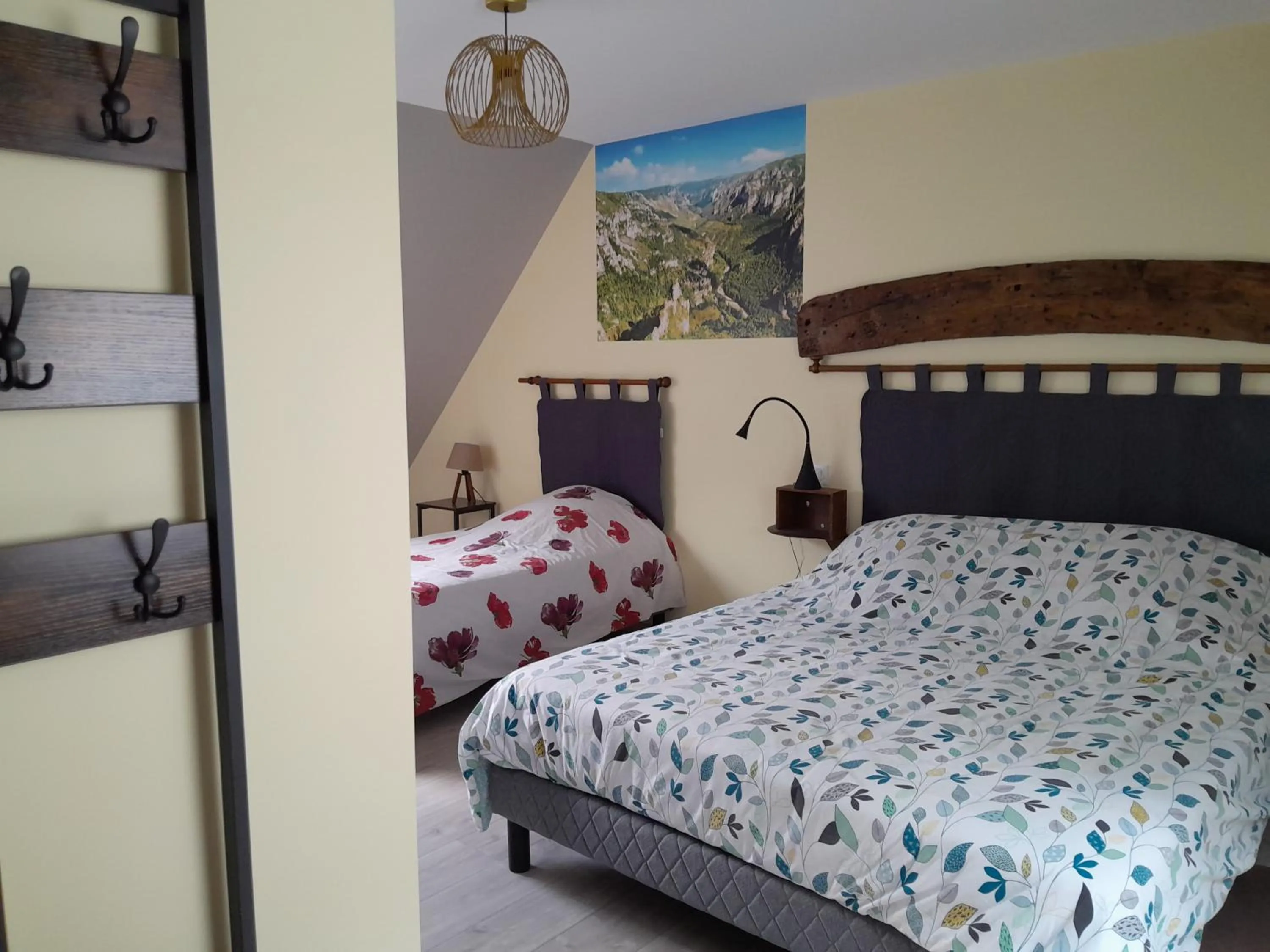 Bed in Chambre d'hôtes Le Cascadou