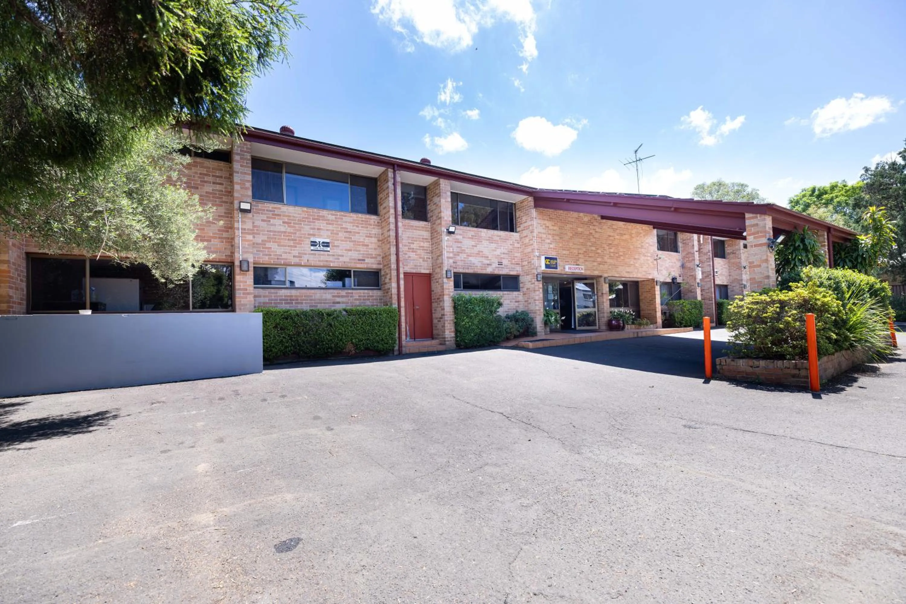 Windsor River View Inn