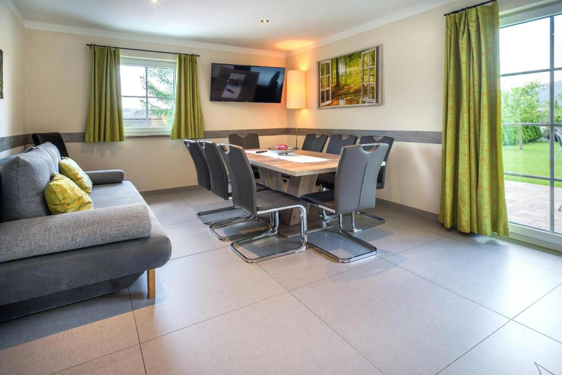 Dining area in Feriendorf Edelweiss