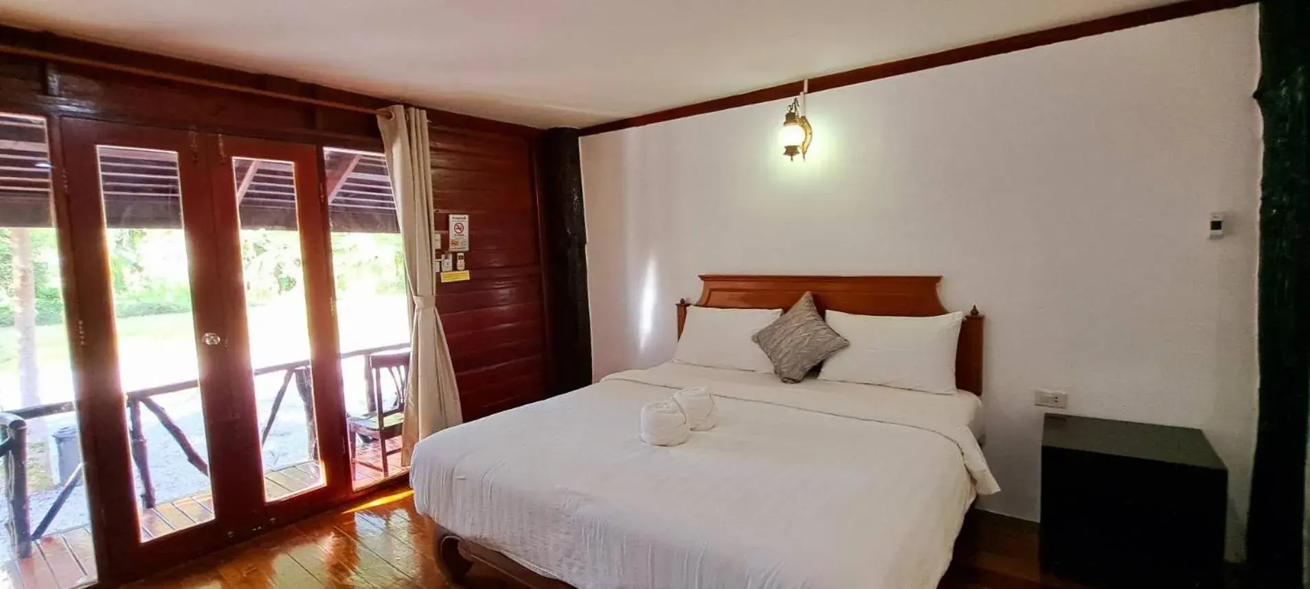 Bungalow with Garden View in Saithong Resort Bungalow with Garden View in Saithong Resort