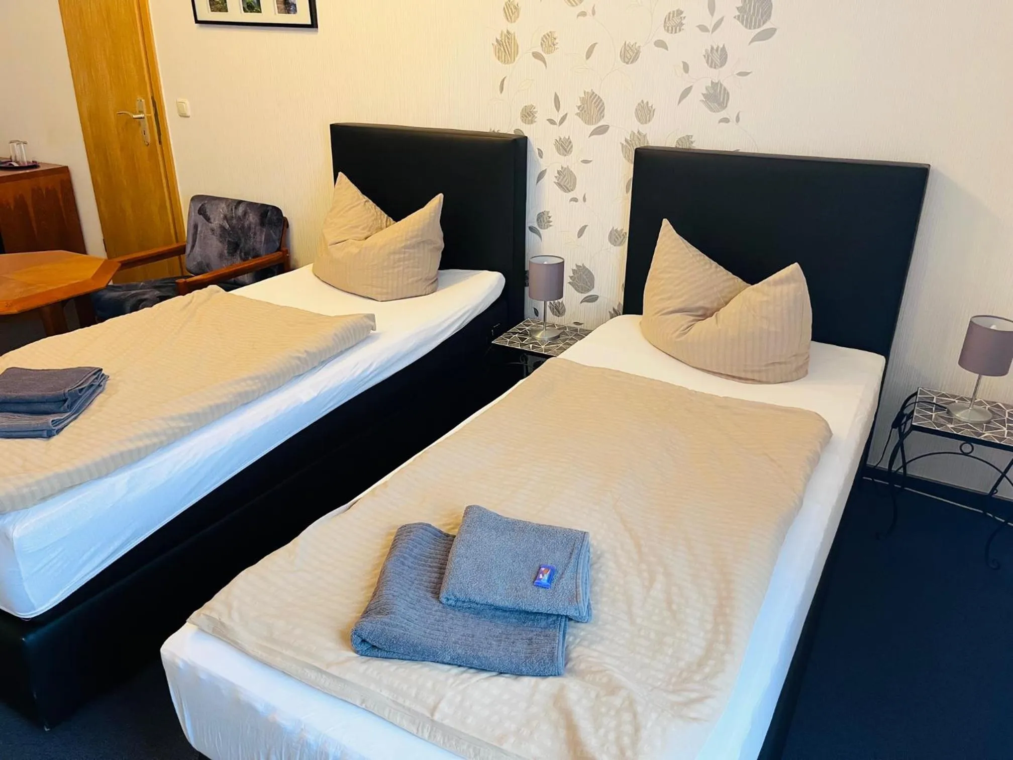 Bedroom, Bed in Waldhotel