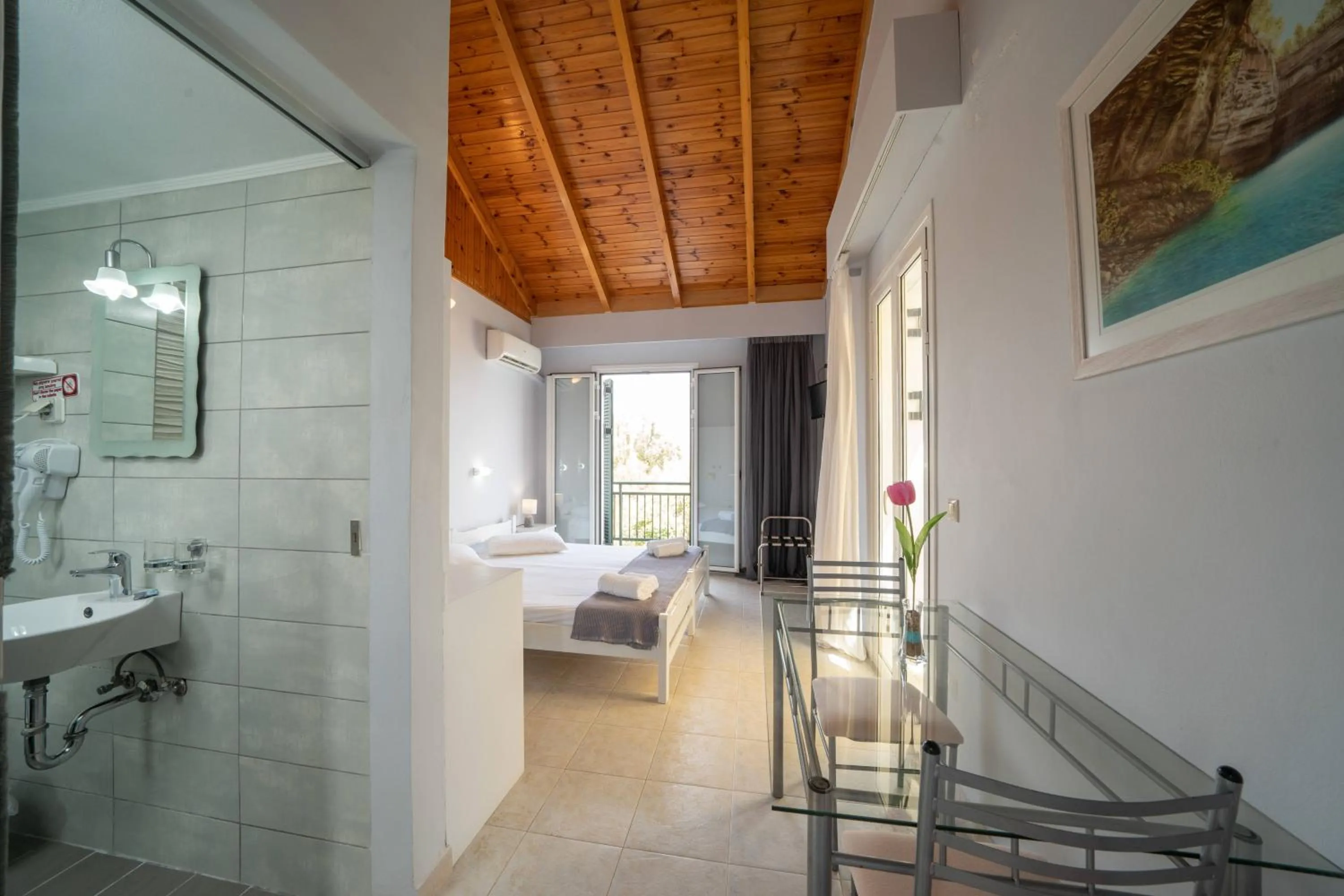 Bathroom, Bed in Xi Village