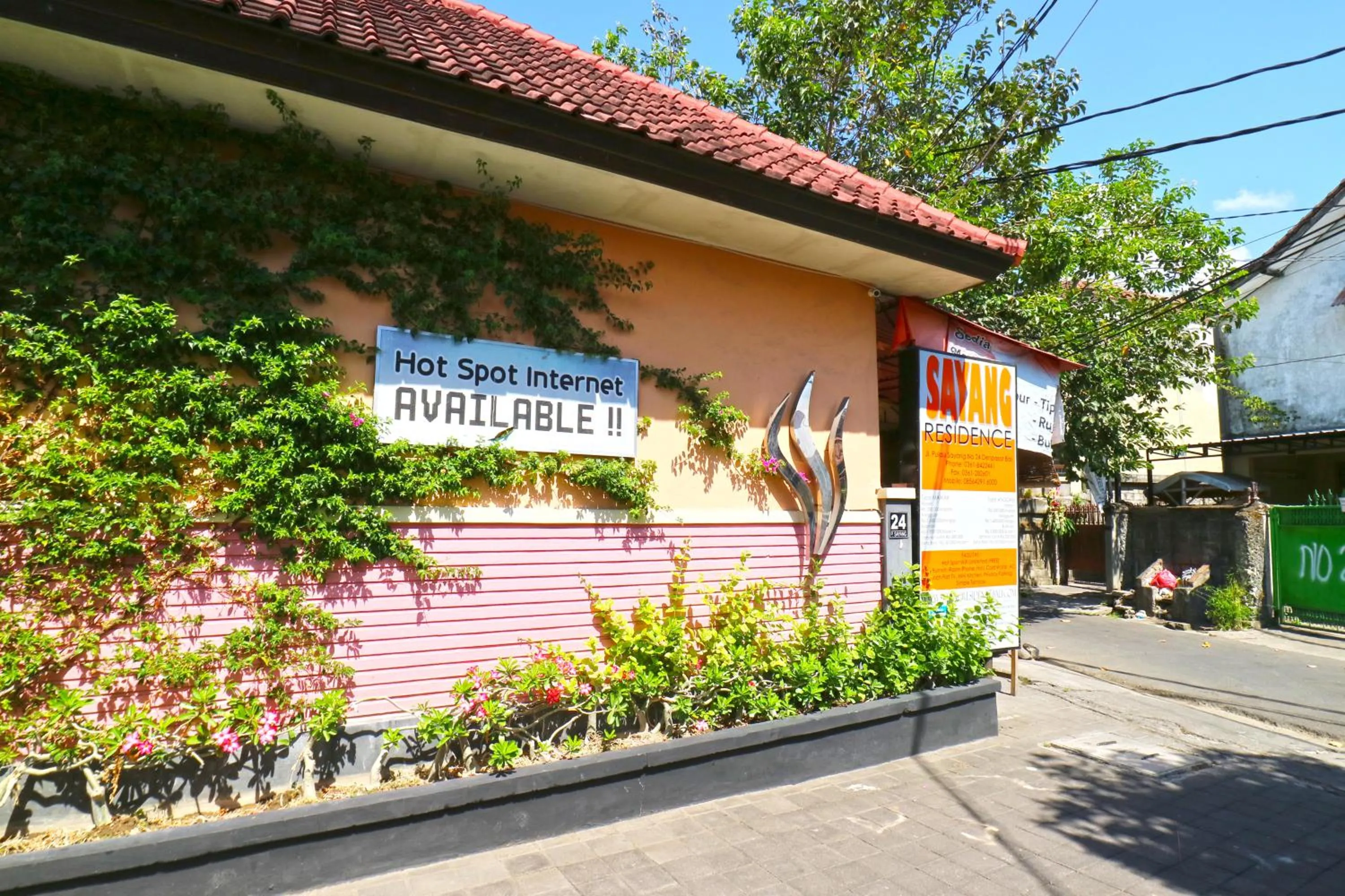 Area and facilities in Sayang Residence I