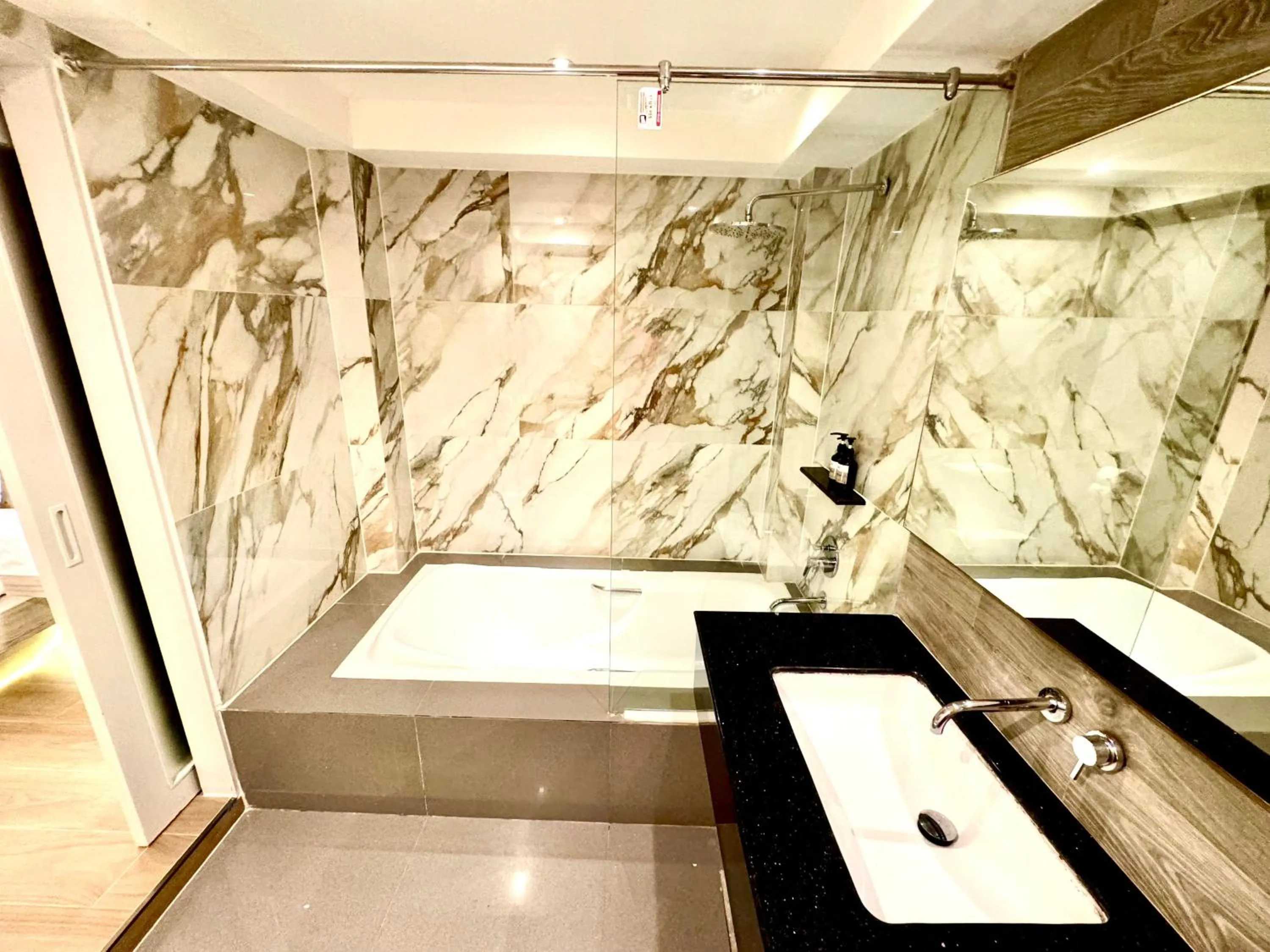 Bathroom in De Cozé Hotel