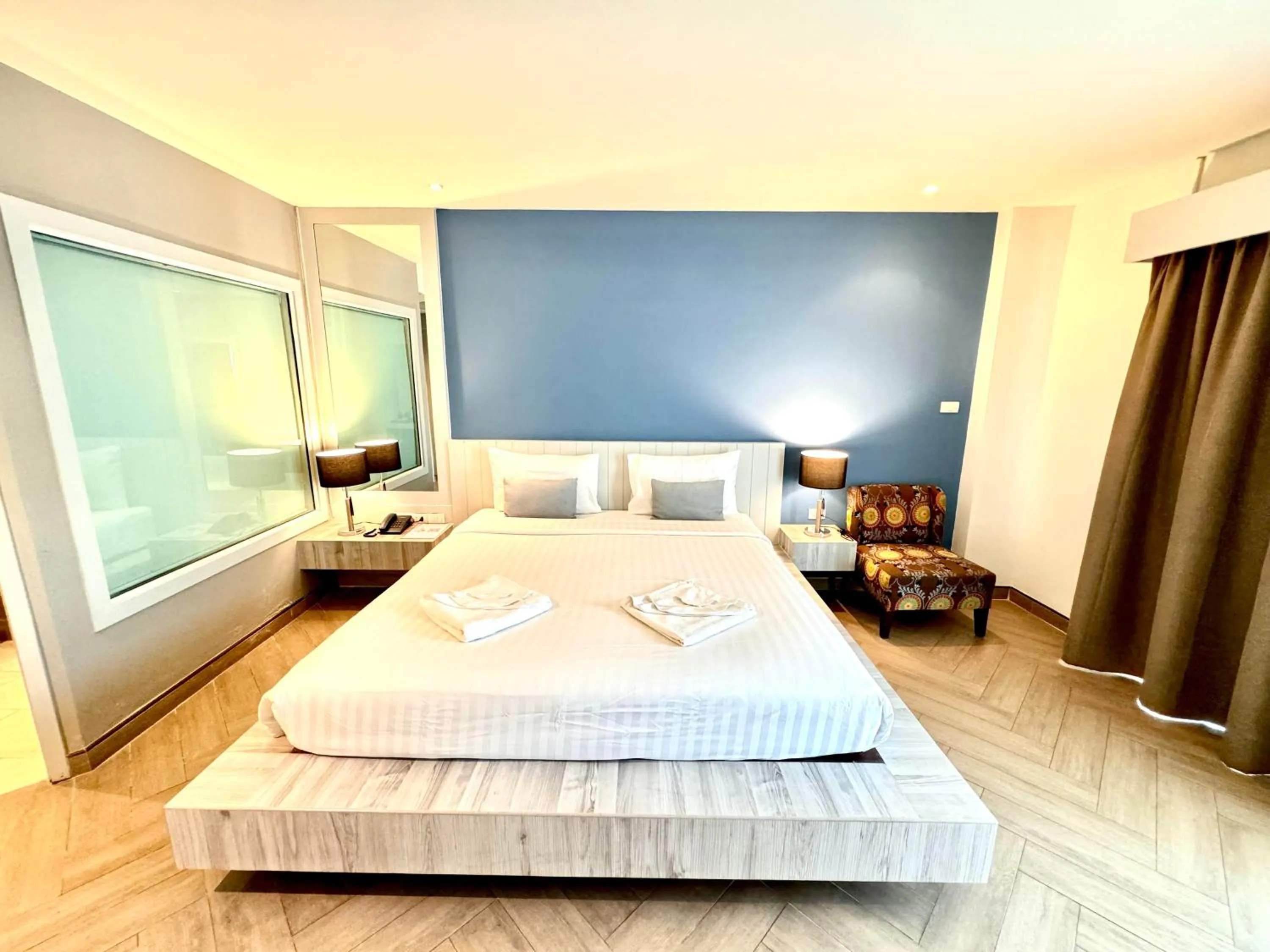 Bedroom, Bed in De Cozé Hotel