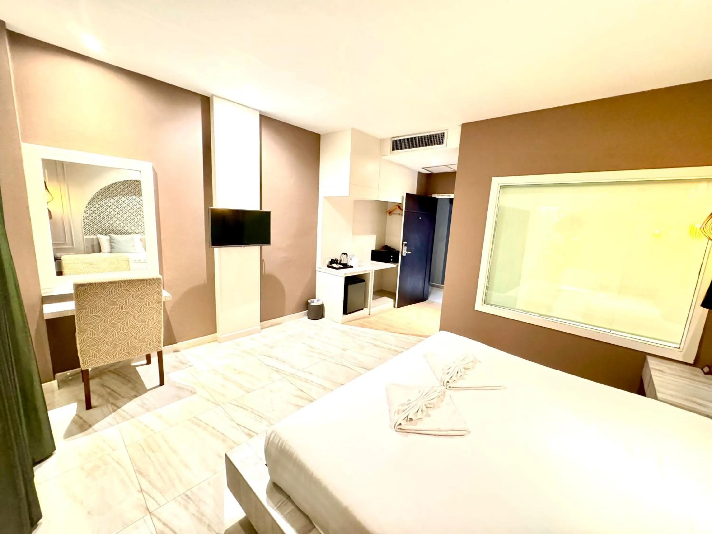 Bedroom, Bed in De Cozé Hotel