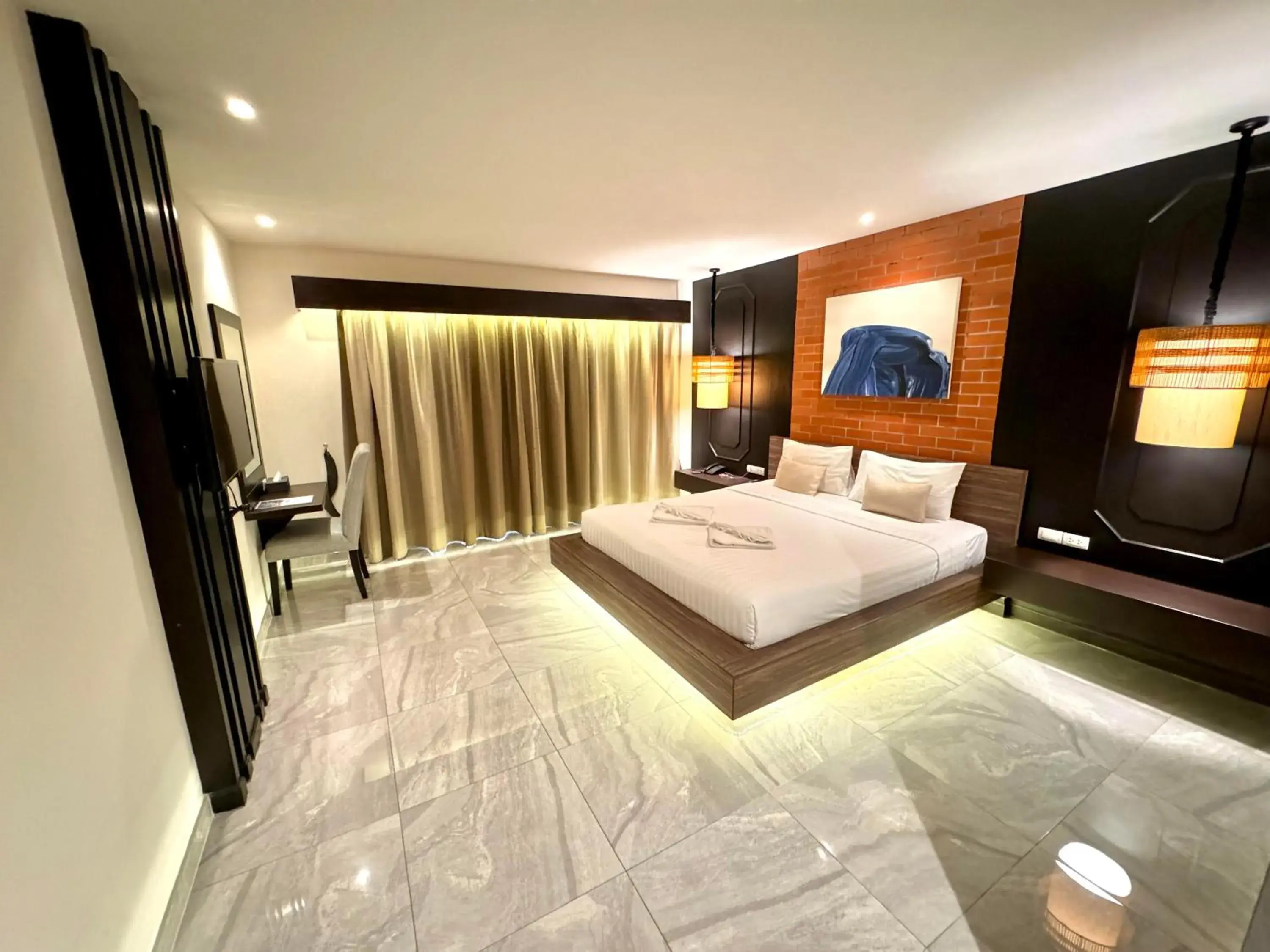 Superior Double Room with Bathtub in De Cozé Hotel Superior Double Room with Bathtub in De Cozé Hotel