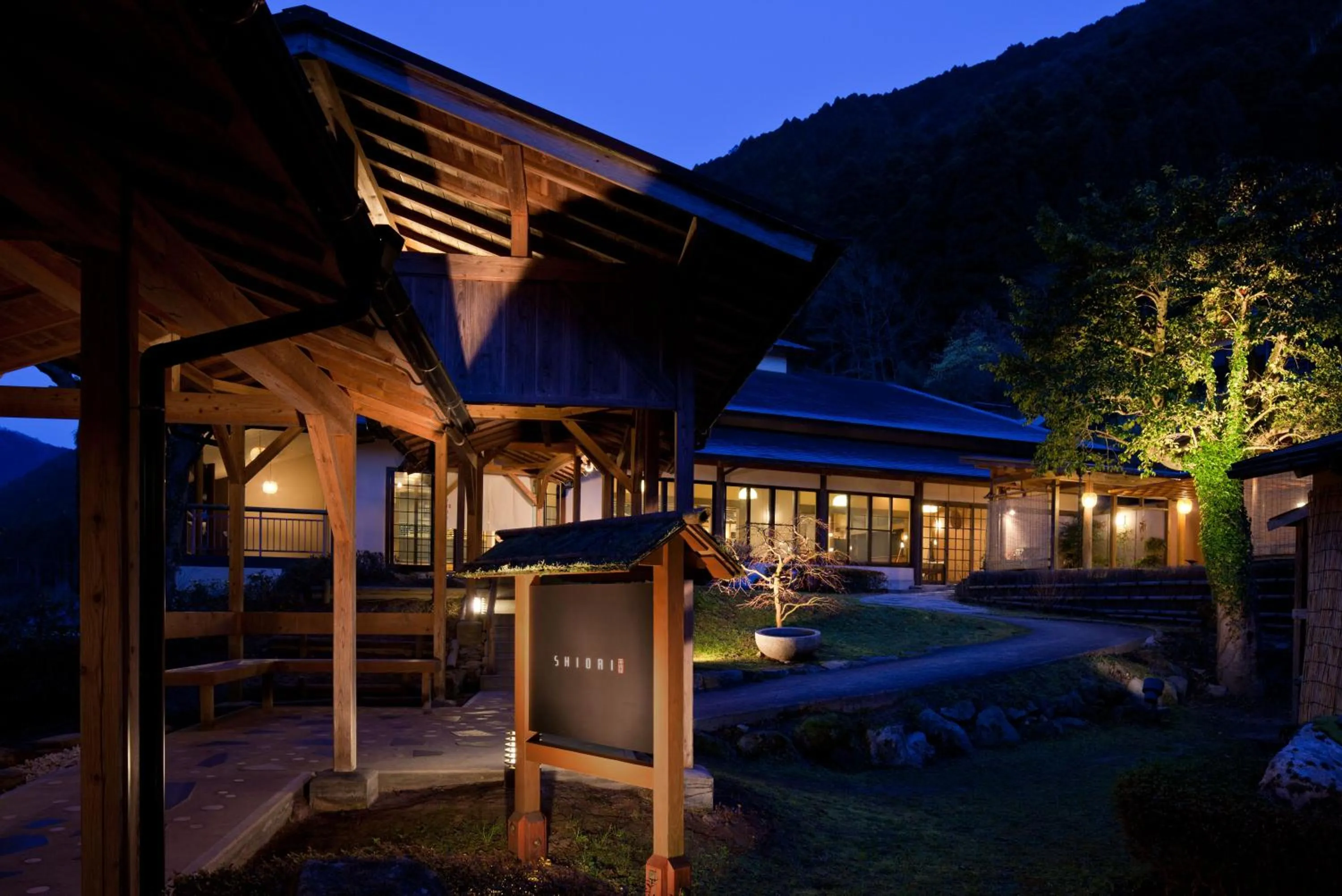 Property building in Furuyu Onsen Oncri